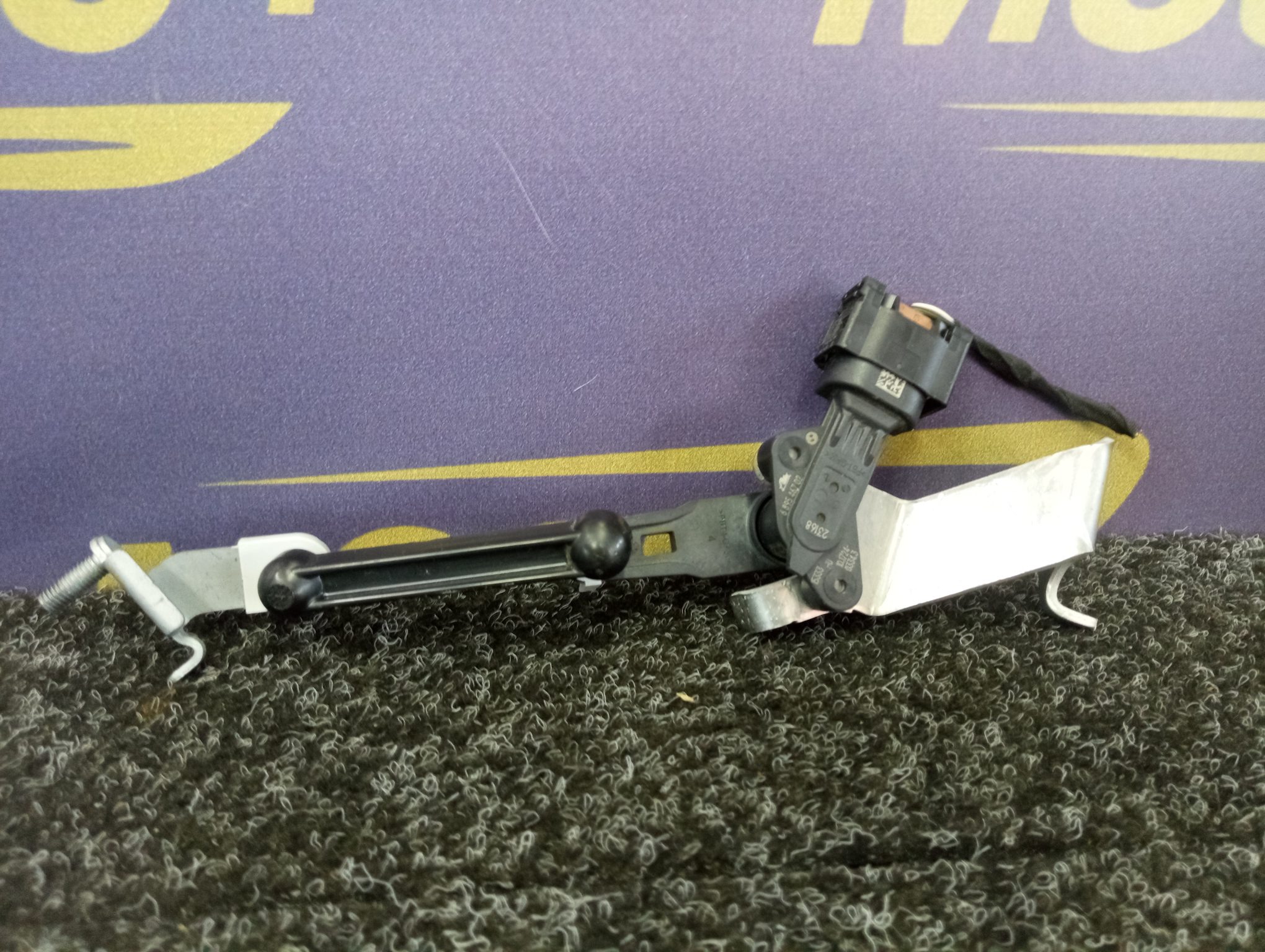 Б/у Датчик дорожнього просвіту BMW X6 G06 - 1