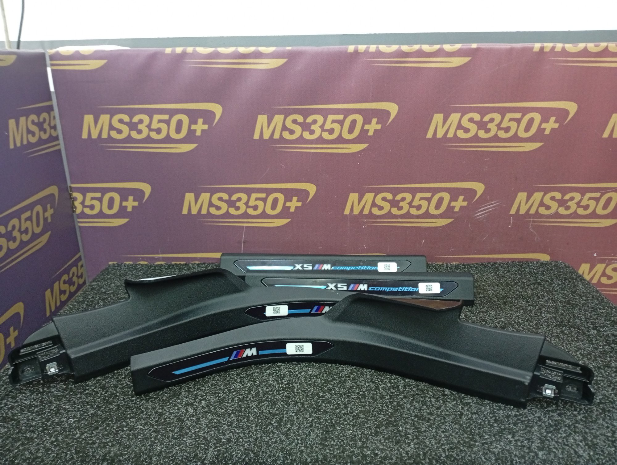 Б/у Накладка декоративна на поріг комплект BMW X5M F95 - 1