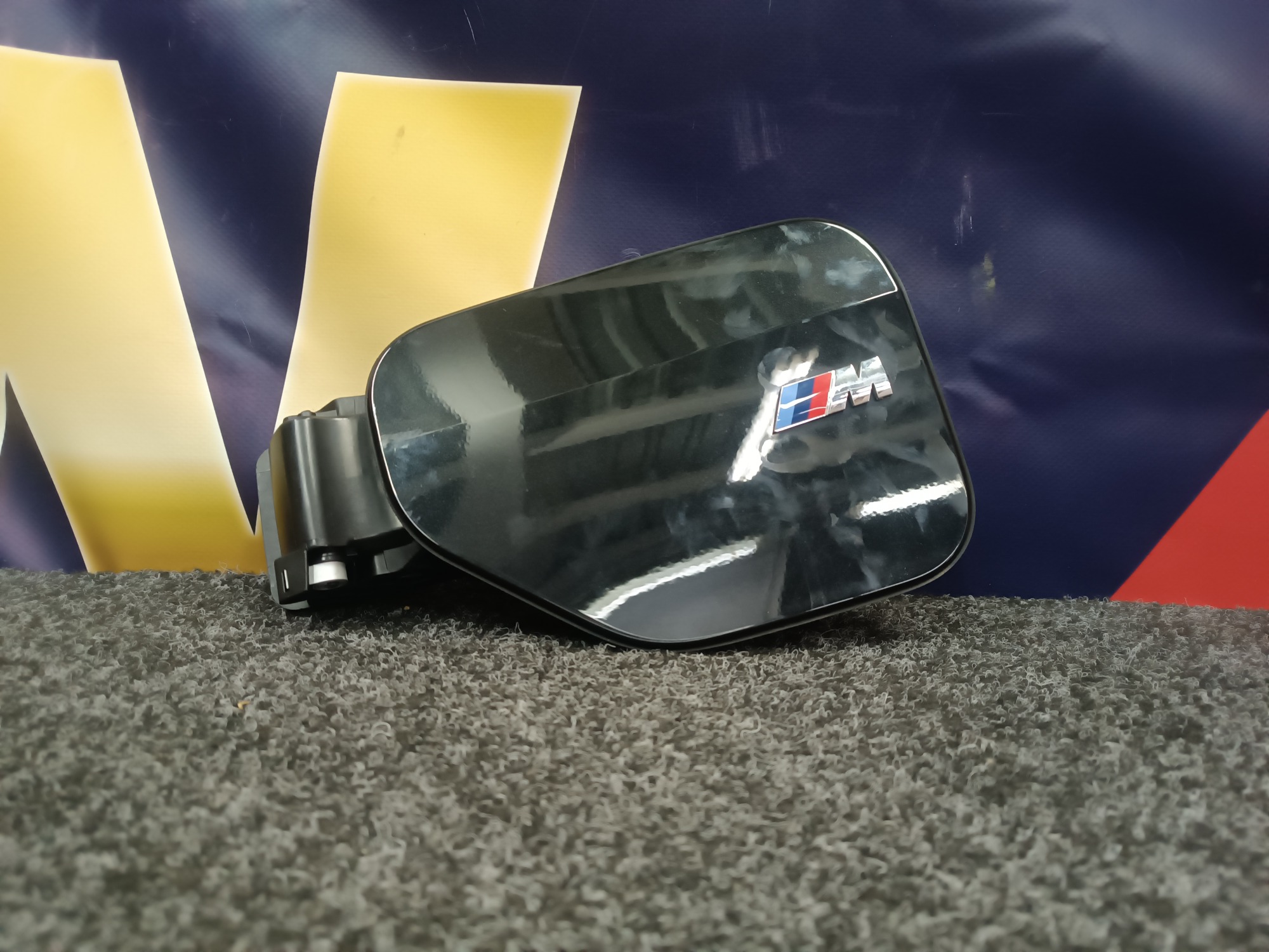 Б/у Кришка лючка порта зарядки BMW X5 G05 - 1
