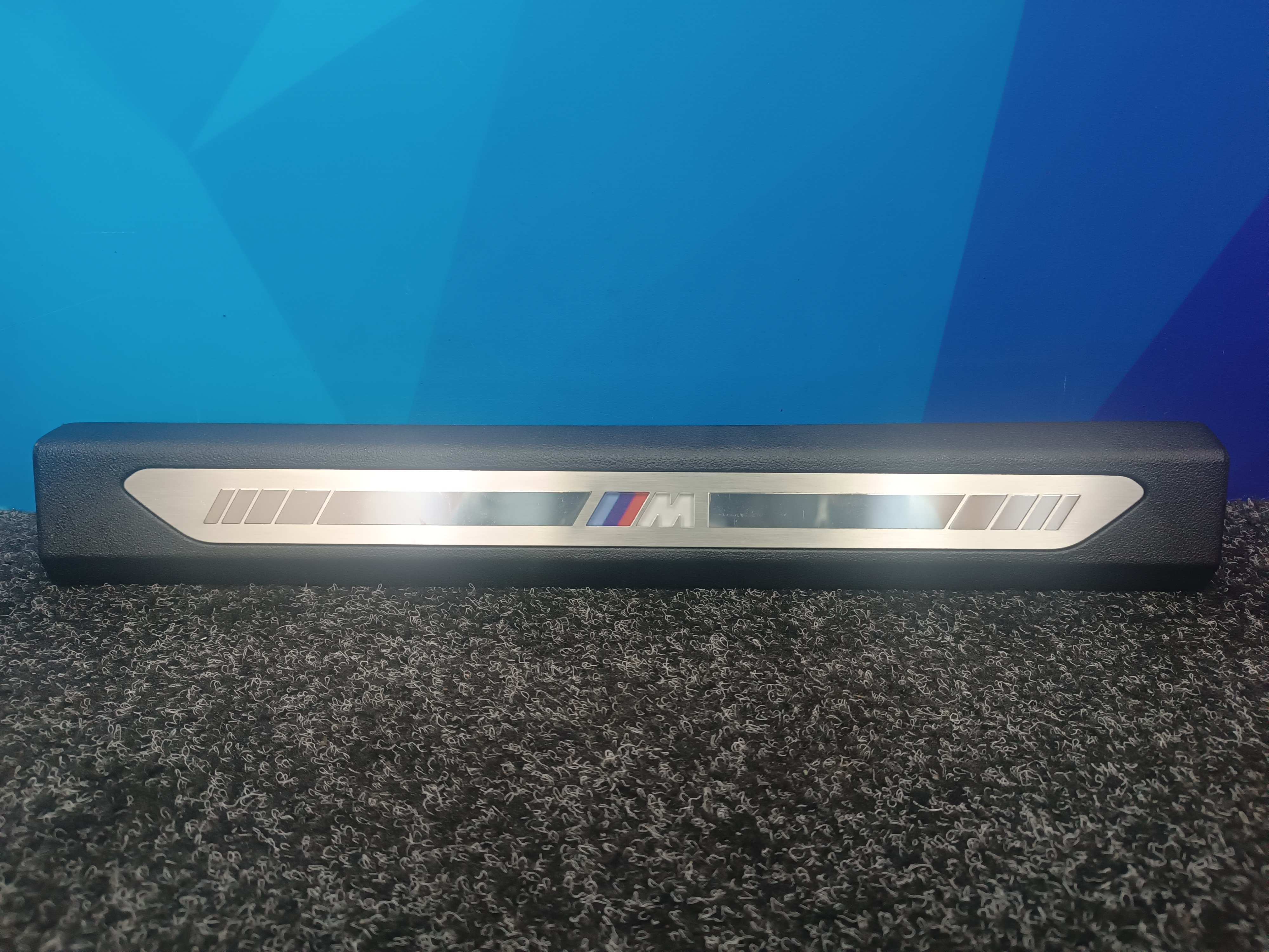 Б/у Накладка декоративна на поріг права BMW X5 G05 - 1