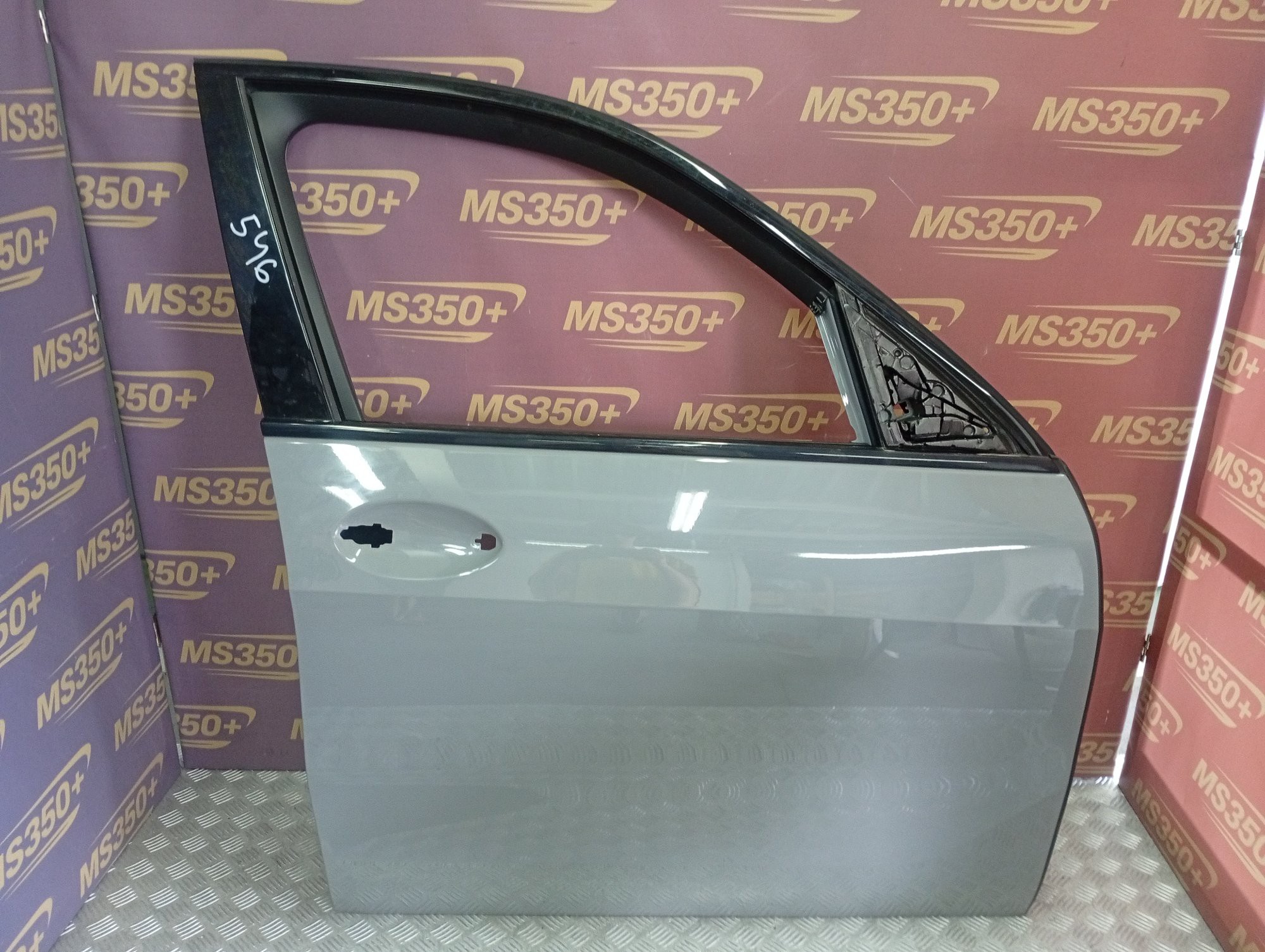 Б/у Двері передні праві BMW X5 G05 - 1