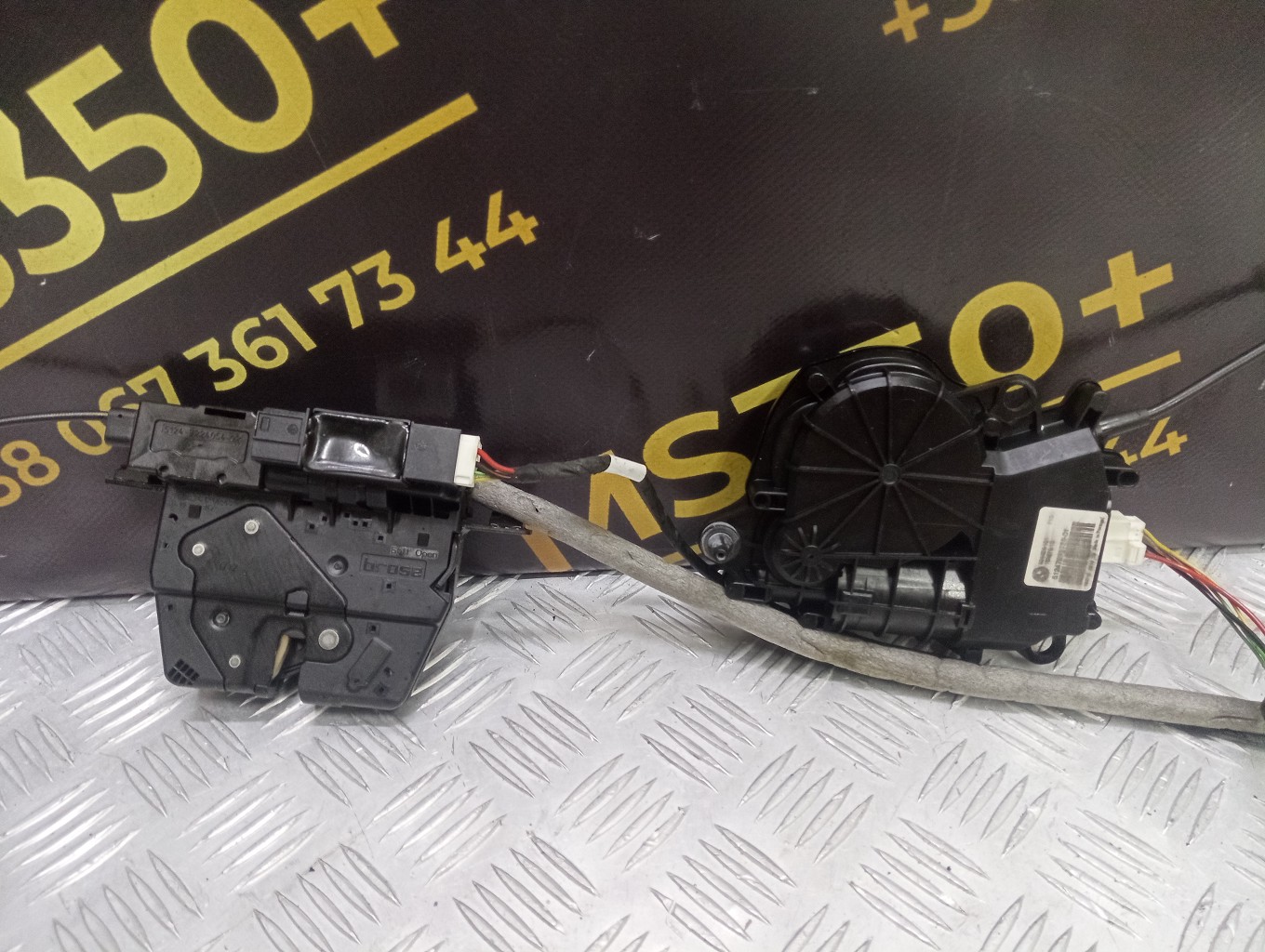Б/в Замок крышки (двери) багажника BMW 5 F10 - 1