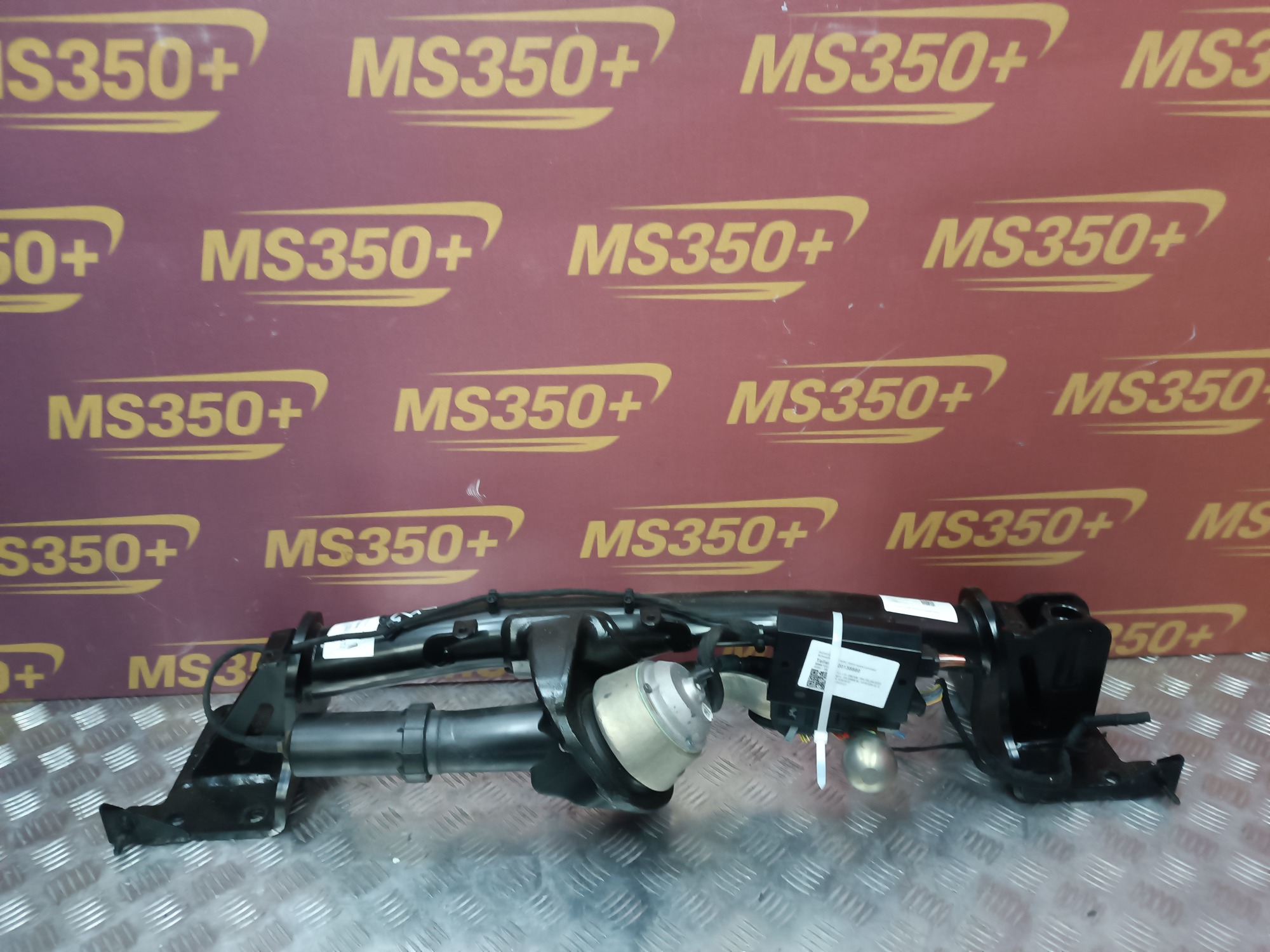 Б/у Фаркоп (причіпний пристрій) BMW X5 G05 - 1