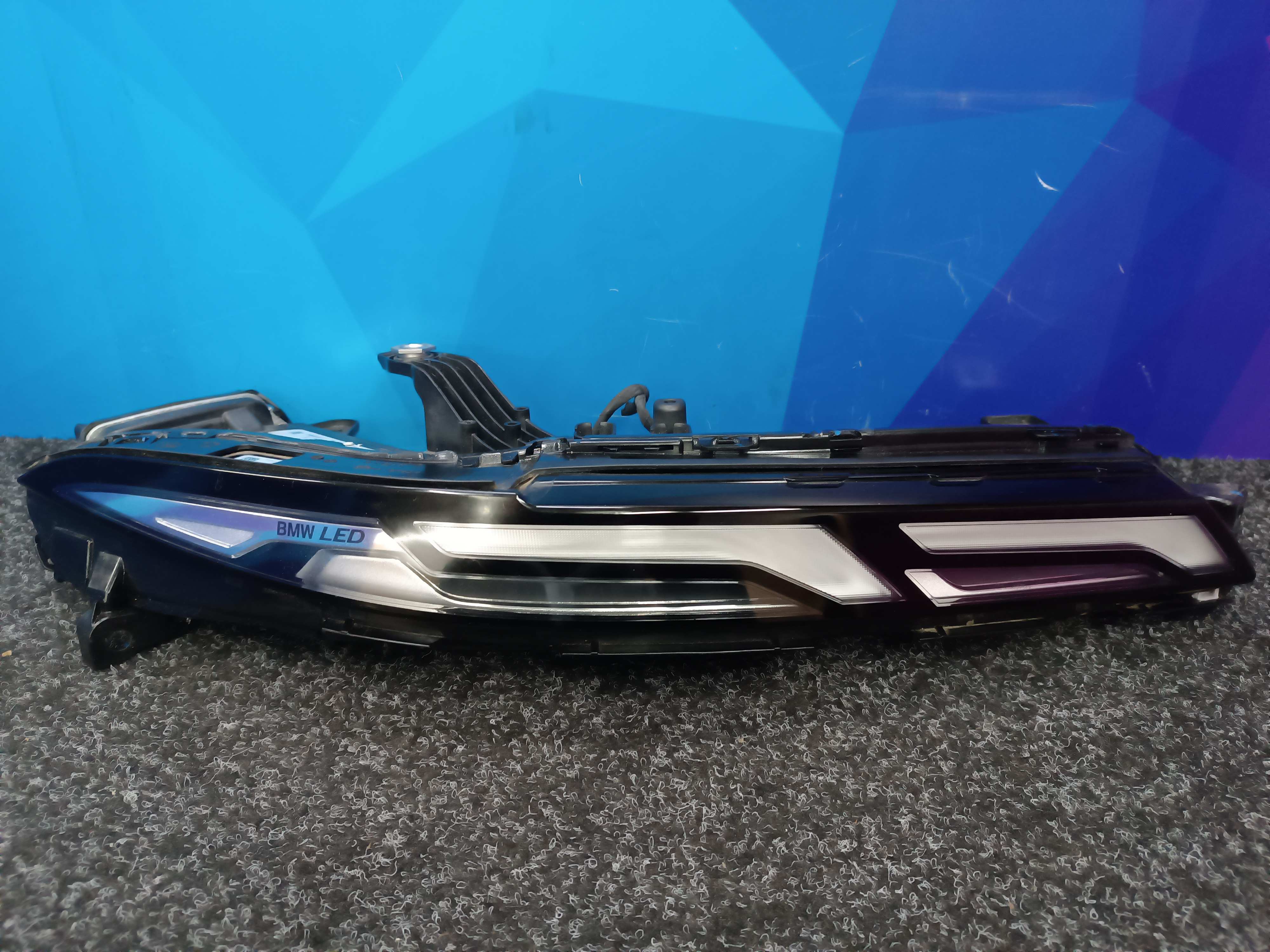 Б/у Фара передня права BMW X7 G07 - 1