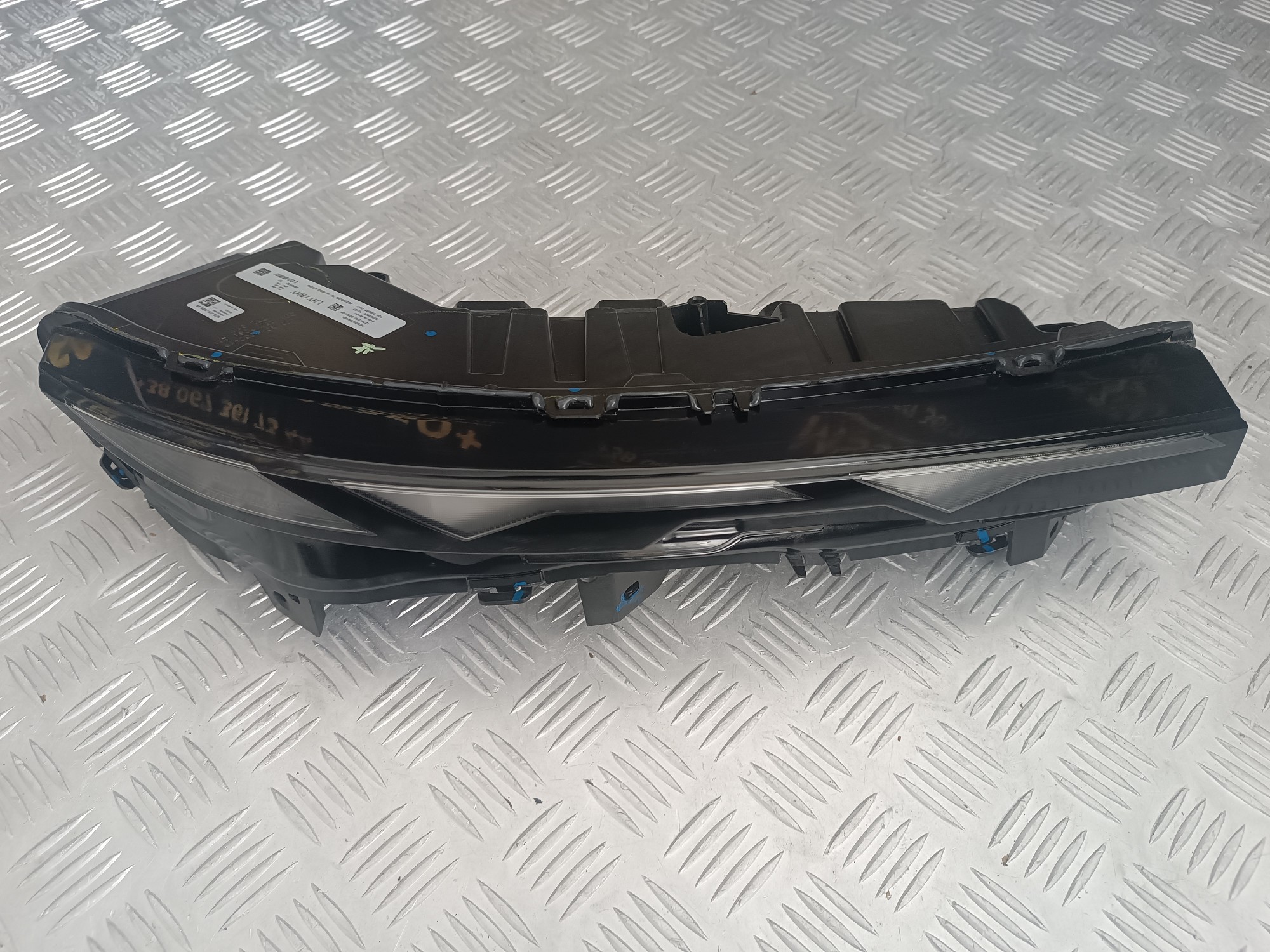 Б/у Фара передня права BMW XM G09 - 1
