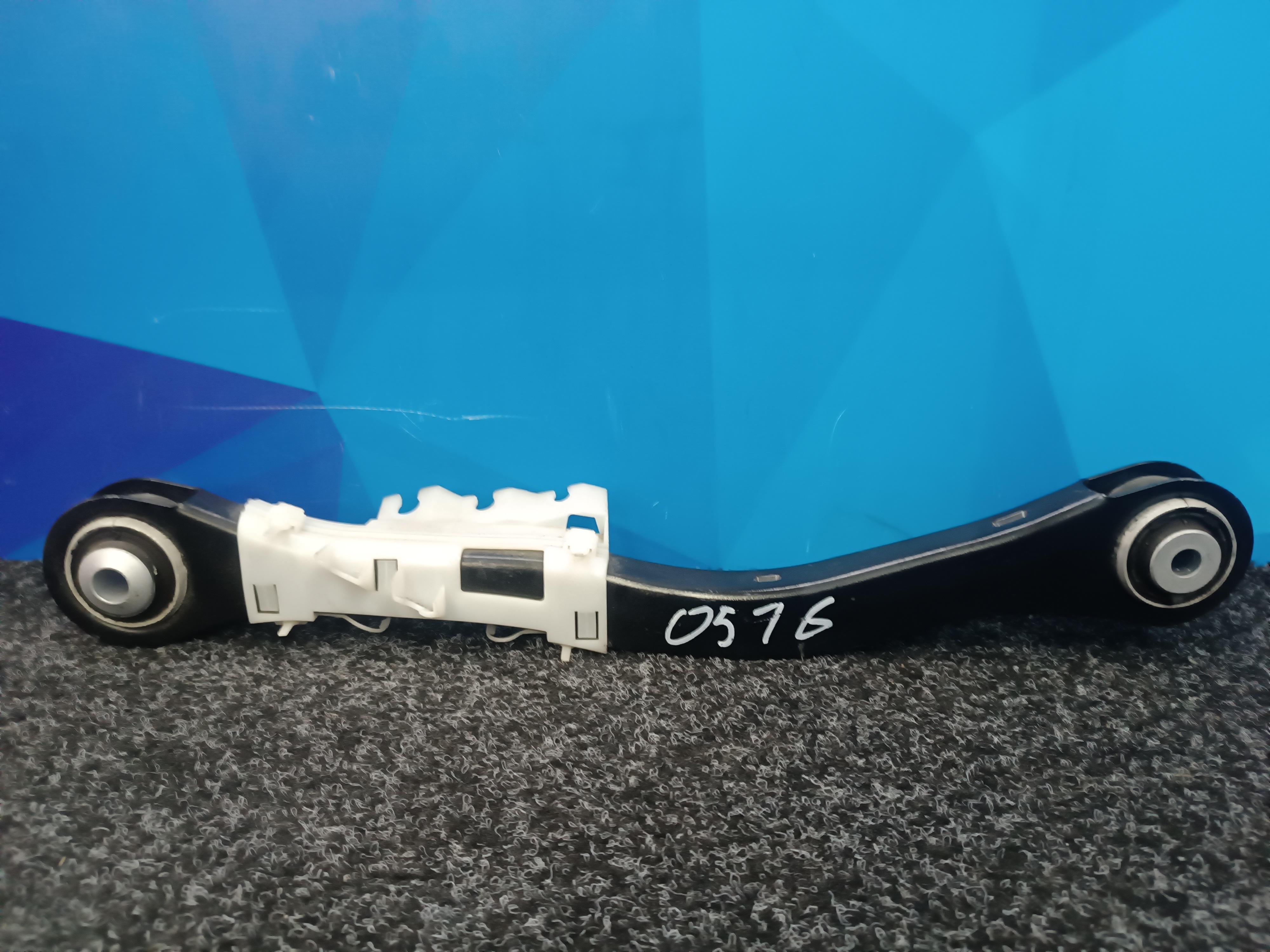 Б/в Рычаг задний правый BMW X5 G05 - 1