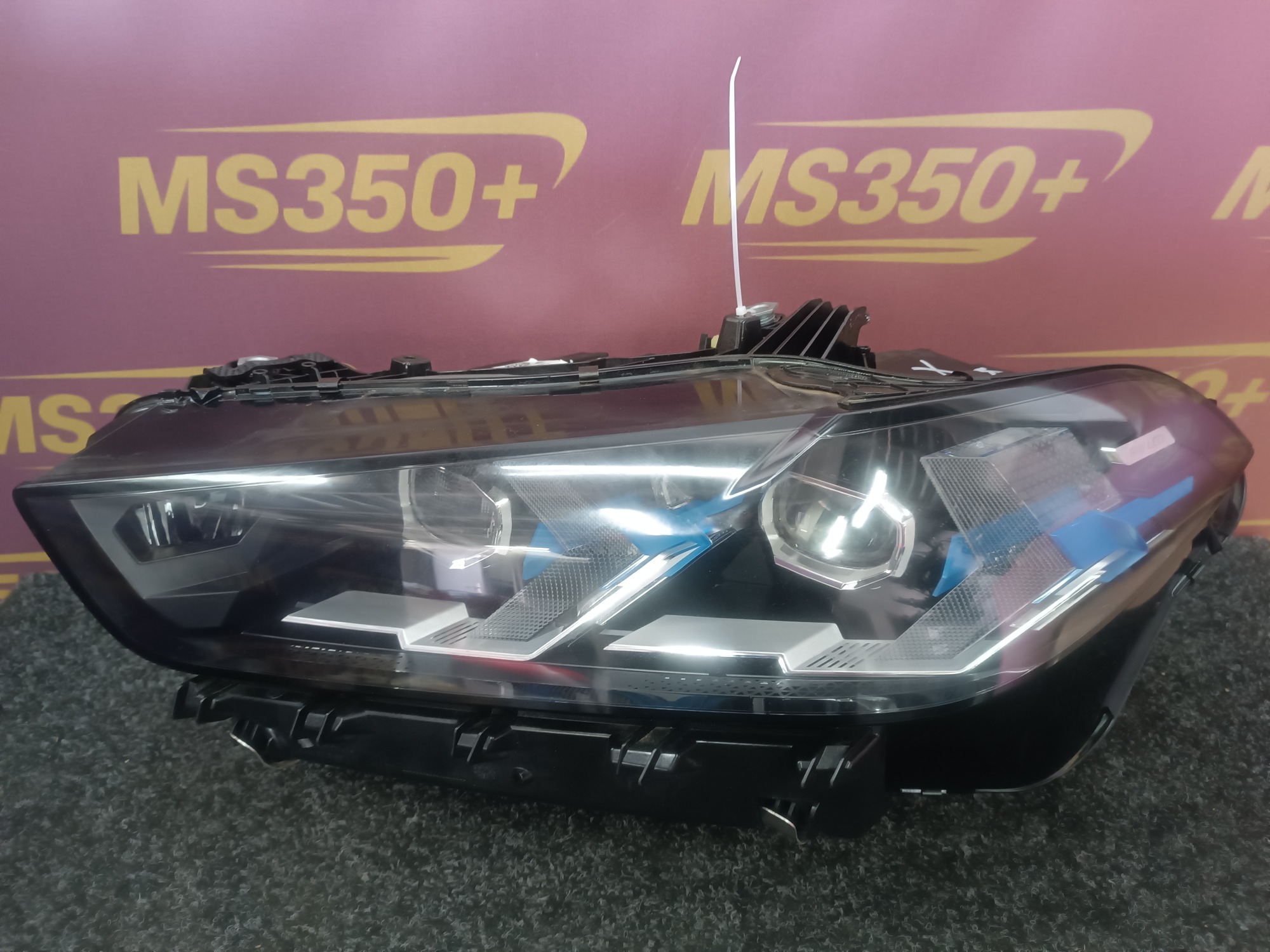 Б/у Фара передня ліва BMW X5 G05 - 1