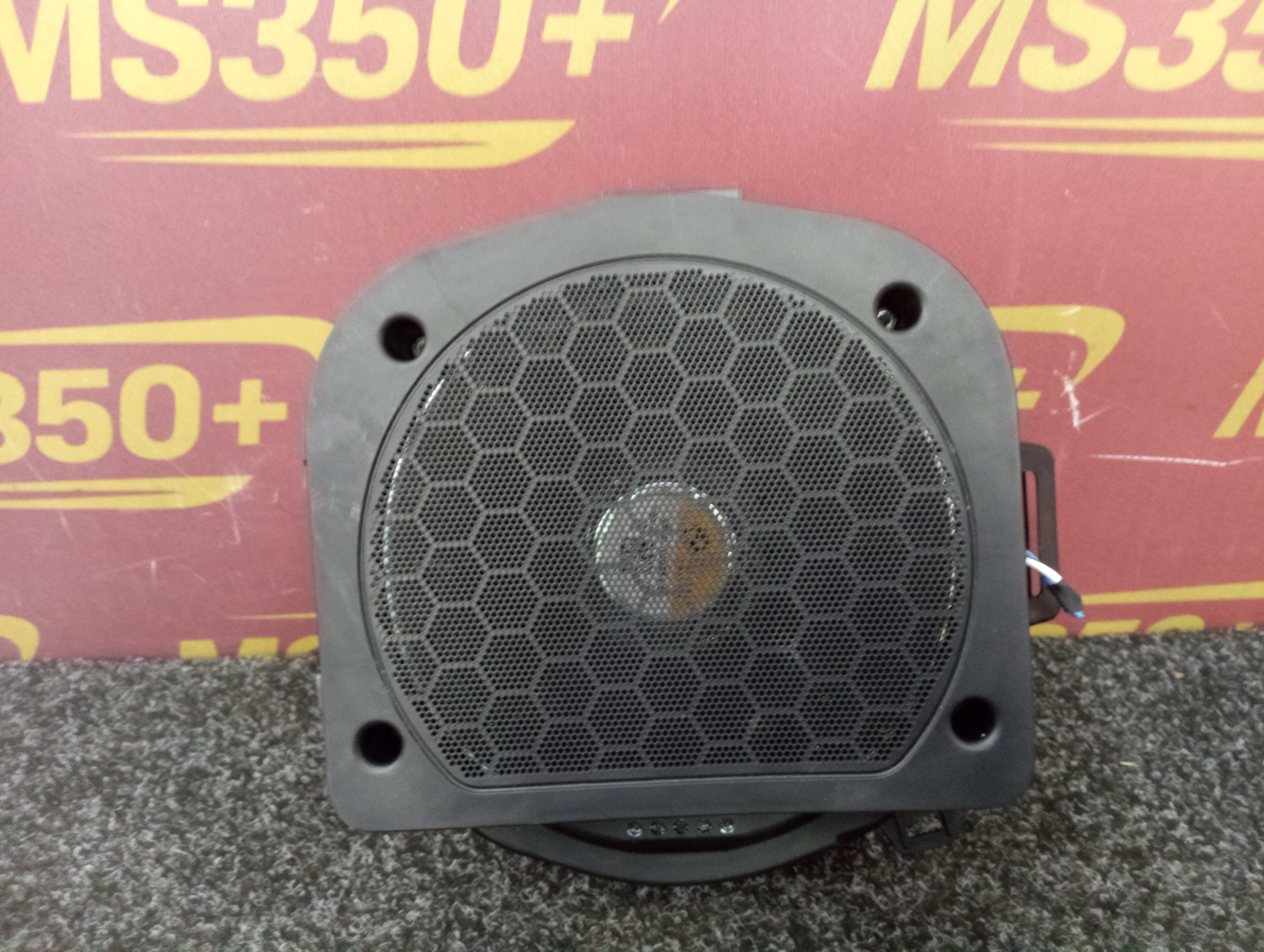 Б/в Сабвуфер BMW X5 G05 - 1
