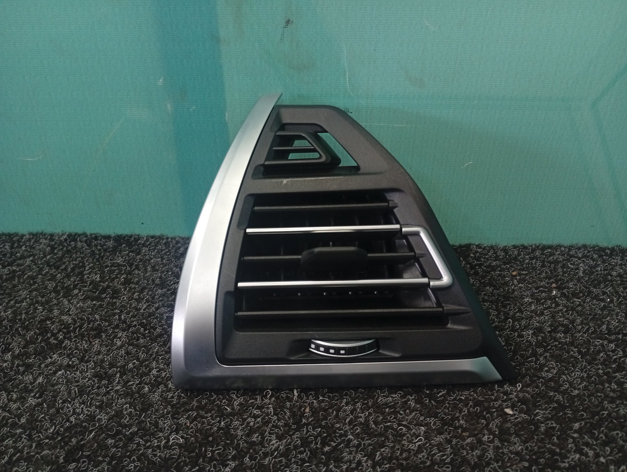 Б/в Дефлектор обдува салона левый BMW X3 G01 - 1