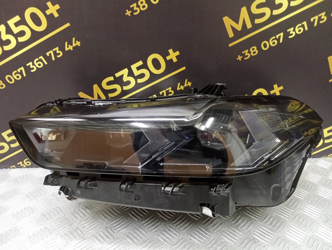 Б/у Фара передня ліва BMW X5 G05 - 1
