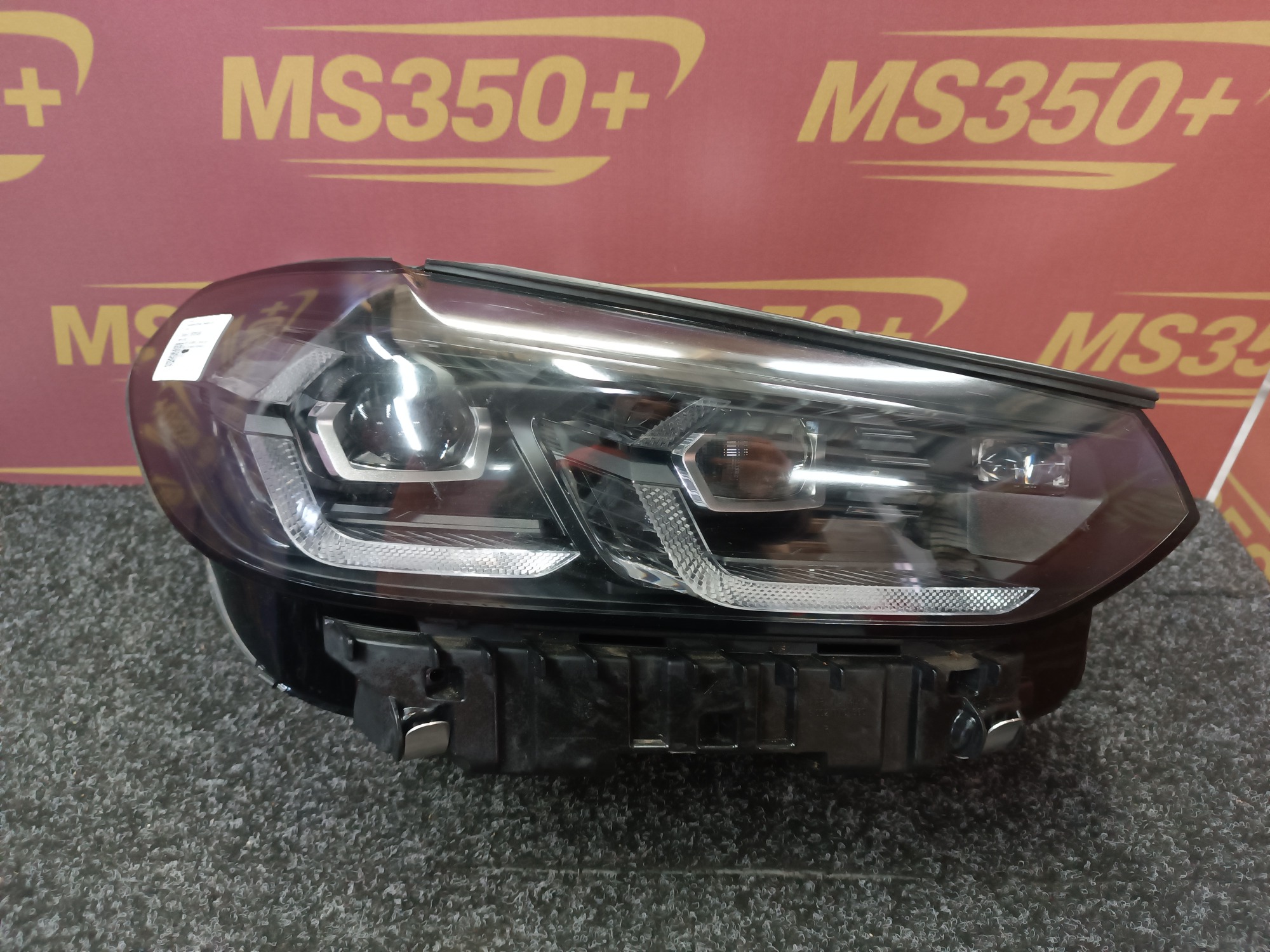 Б/у Фара передня права BMW X4 G02 - 1