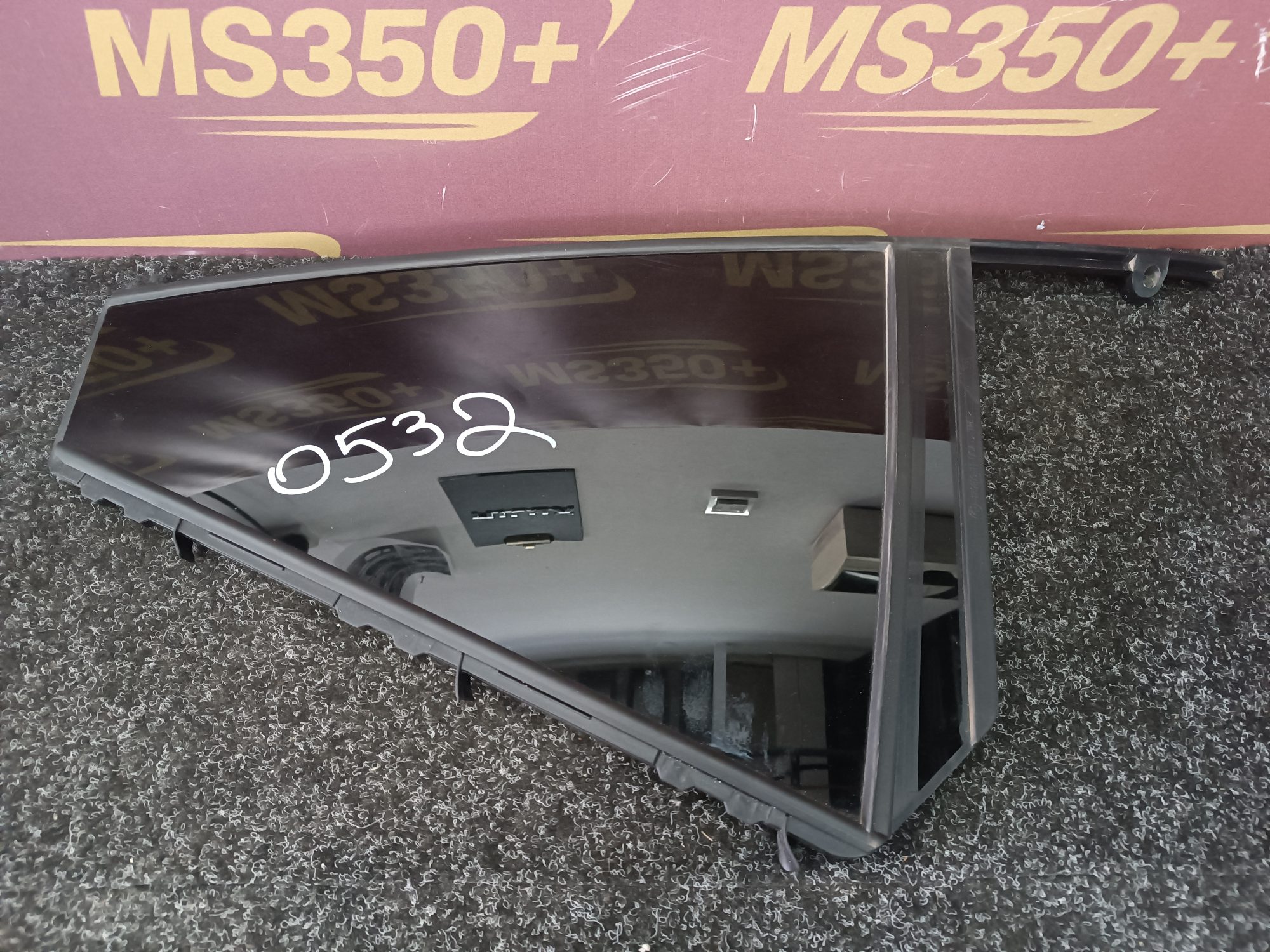 Б/в Стекло форточки двери задней правой BMW X5 G05 - 1
