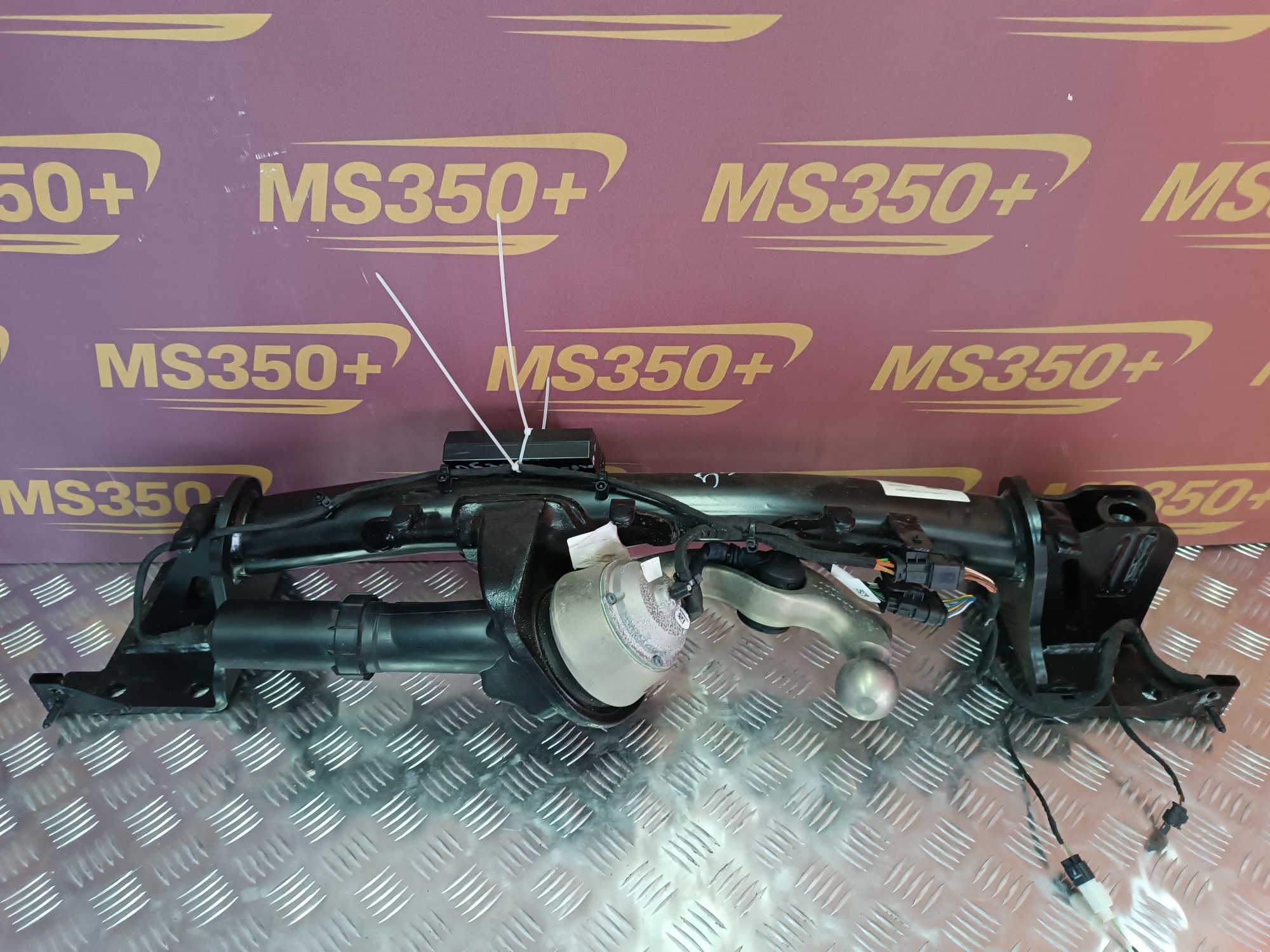 Б/в Фаркоп (прицепное устройство) BMW X5 G05 - 1