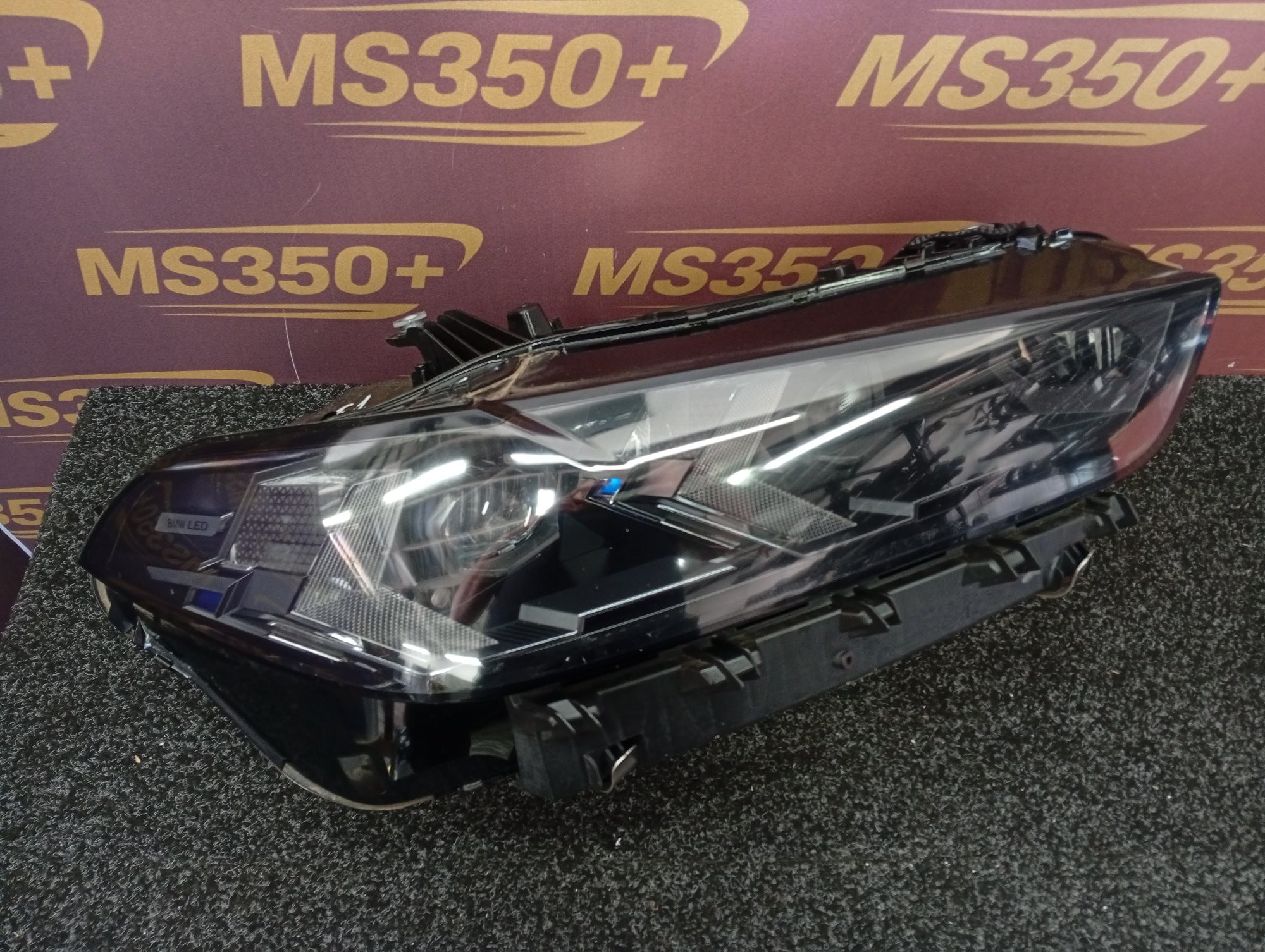 Б/у Фара передня права BMW X5M F95 - 1