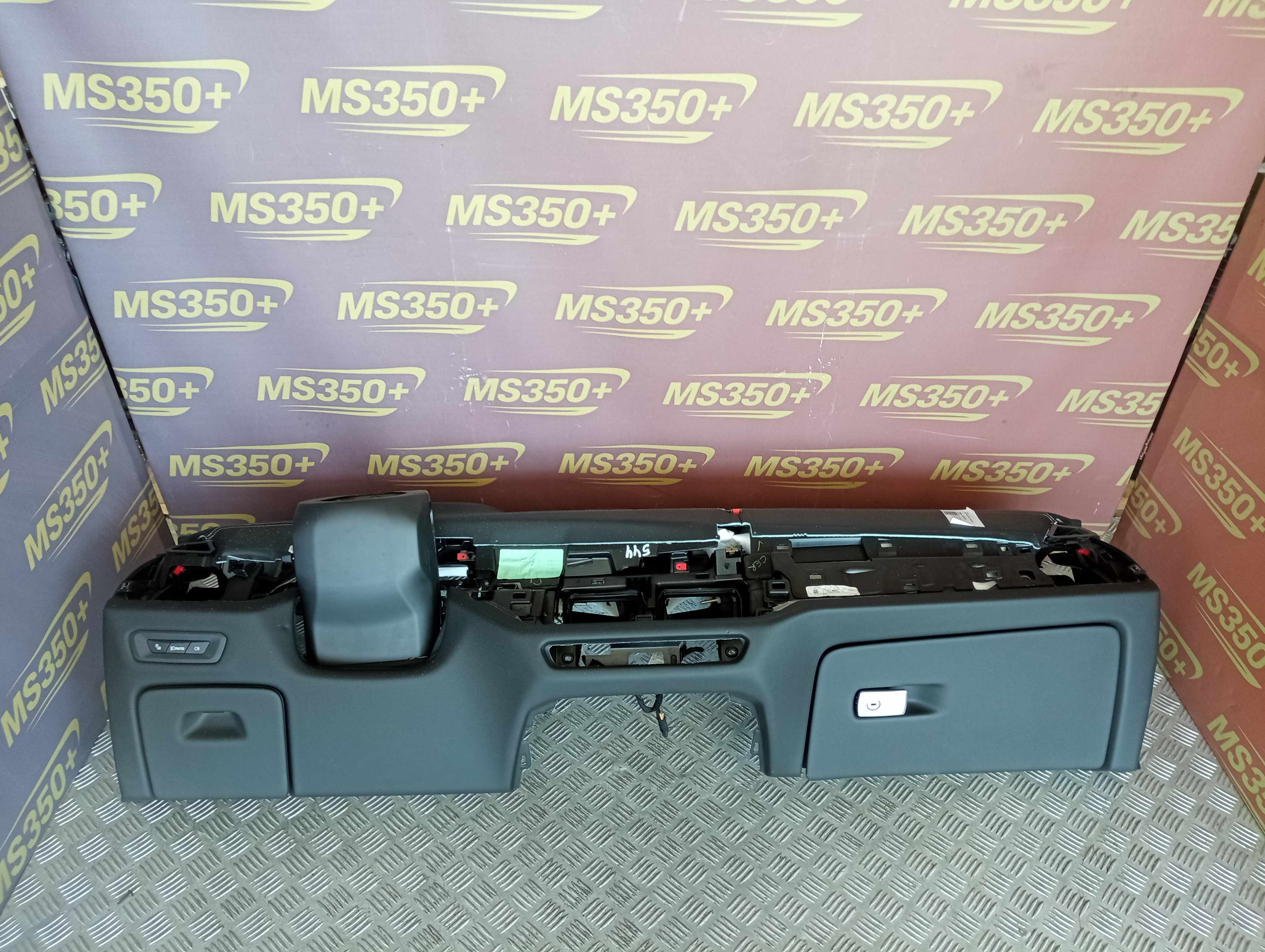 Б/у Торпедо (панель передня) BMW X5 G05 - 1