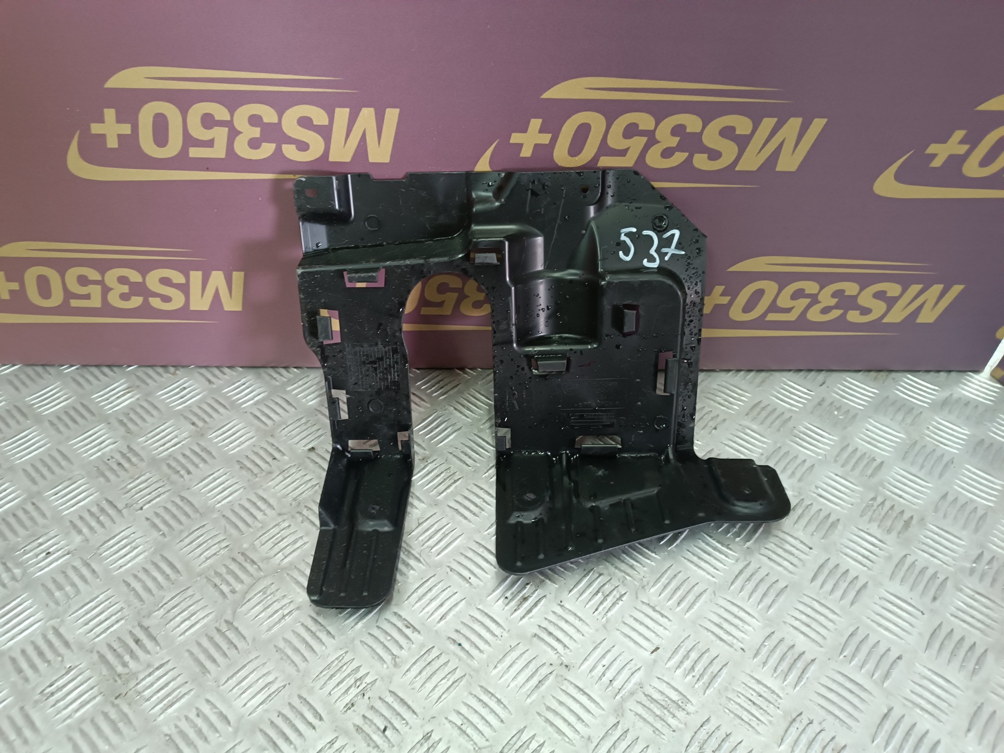 Б/в Кожух рулевой колонки BMW X5 G05 - 1