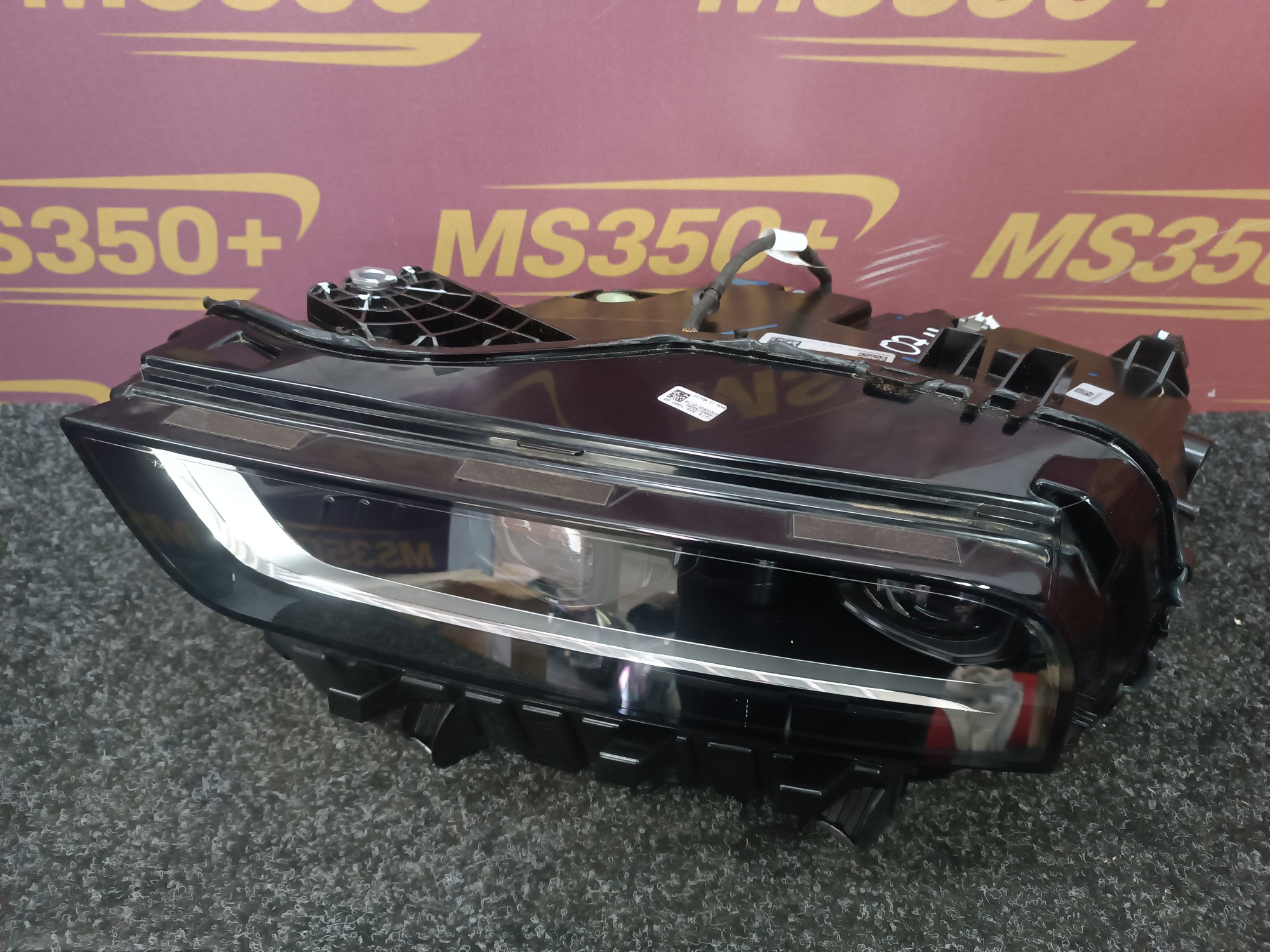 Б/у Фара передня ліва BMW X7 G07 - 1