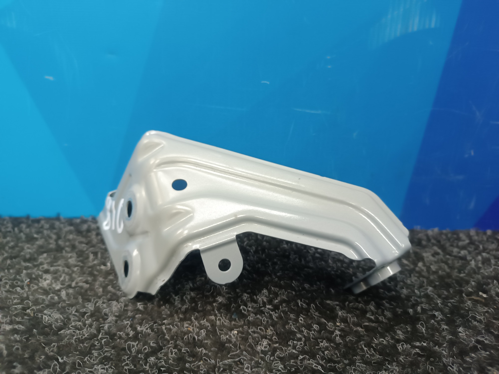 Б/в Кронштейн (крепление) крыла правый BMW X3 G01 - 1