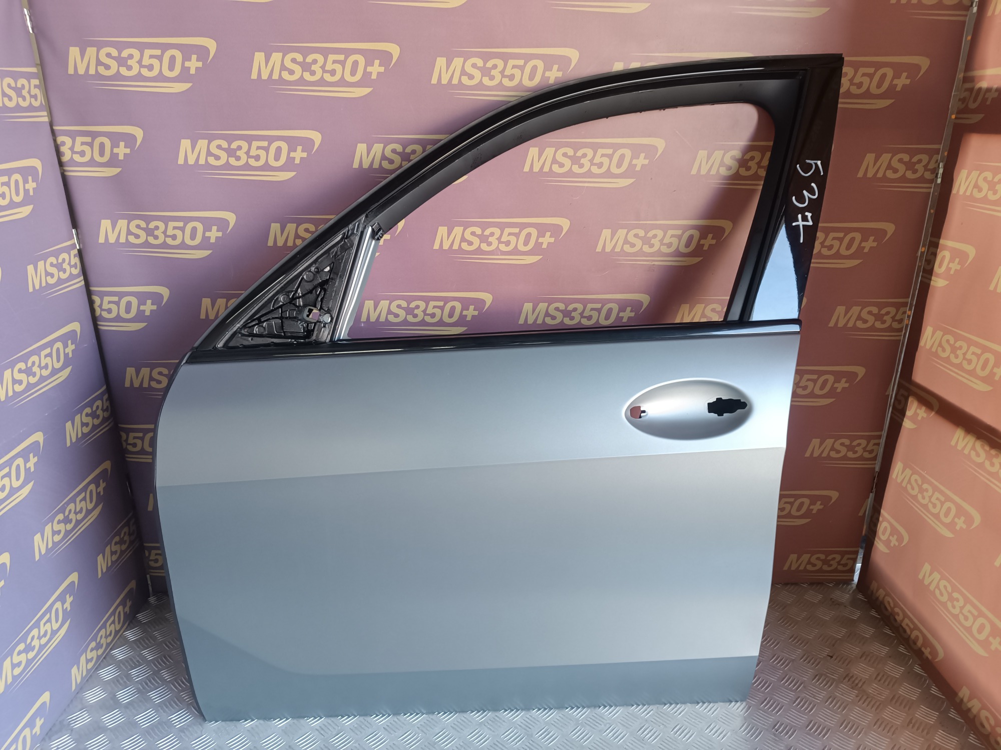 Б/у Двері передні ліві BMW X5 G05 - 1