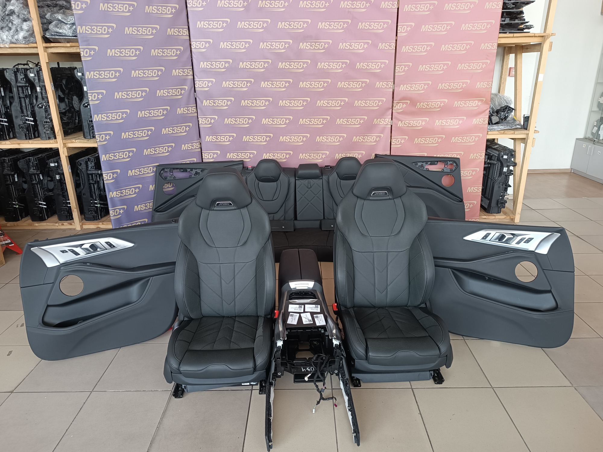 Б/в Салон (сидения) комплект BMW XM G09 - 1