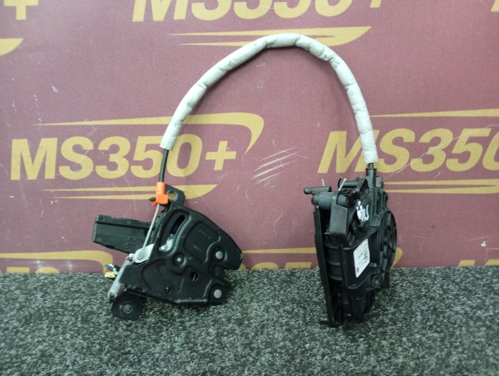 Б/у Замок кришки (двері) багажника BMW X5 G05 - 1