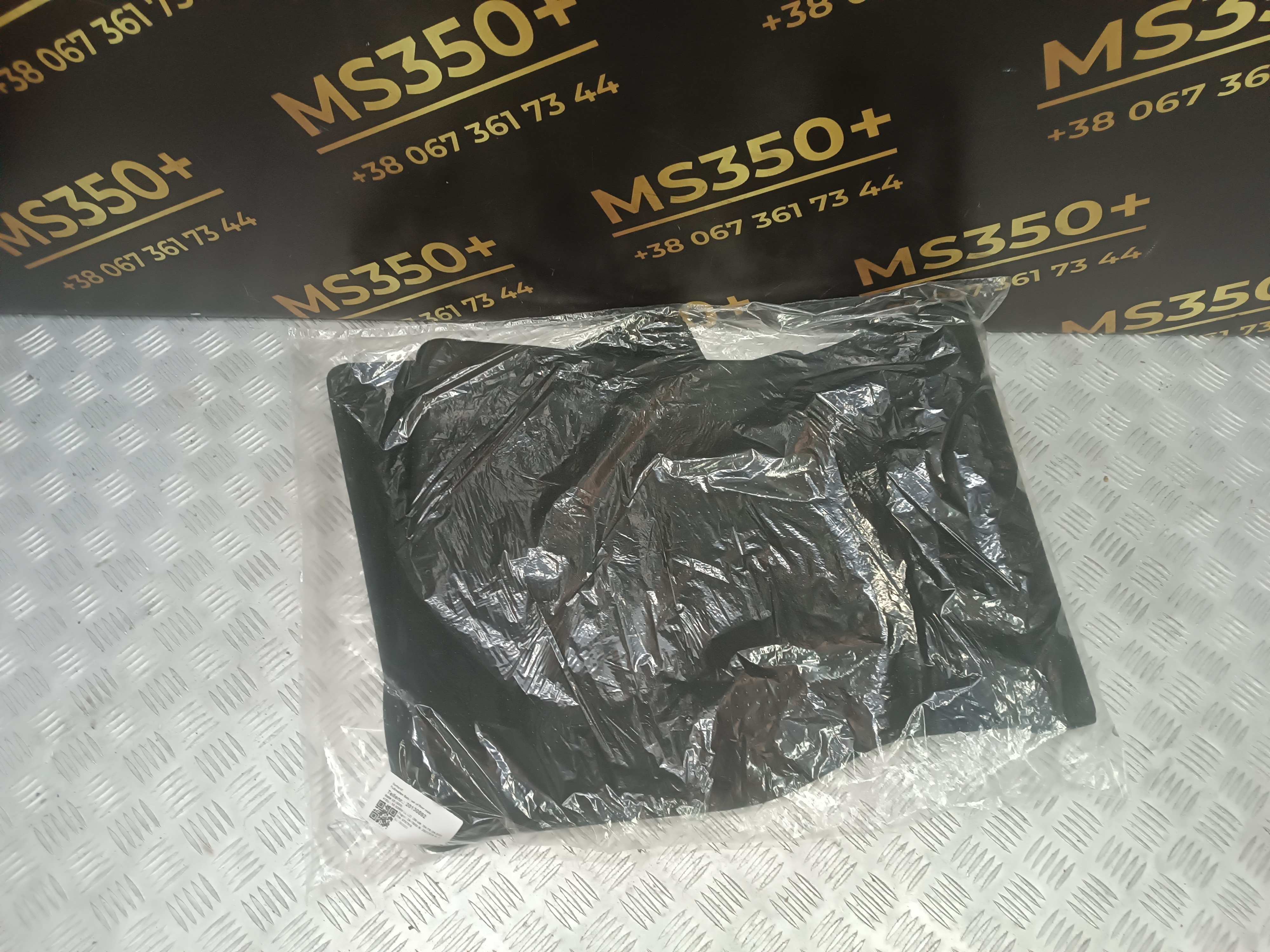 Б/в Коврик салонный BMW X5 G05 - 1