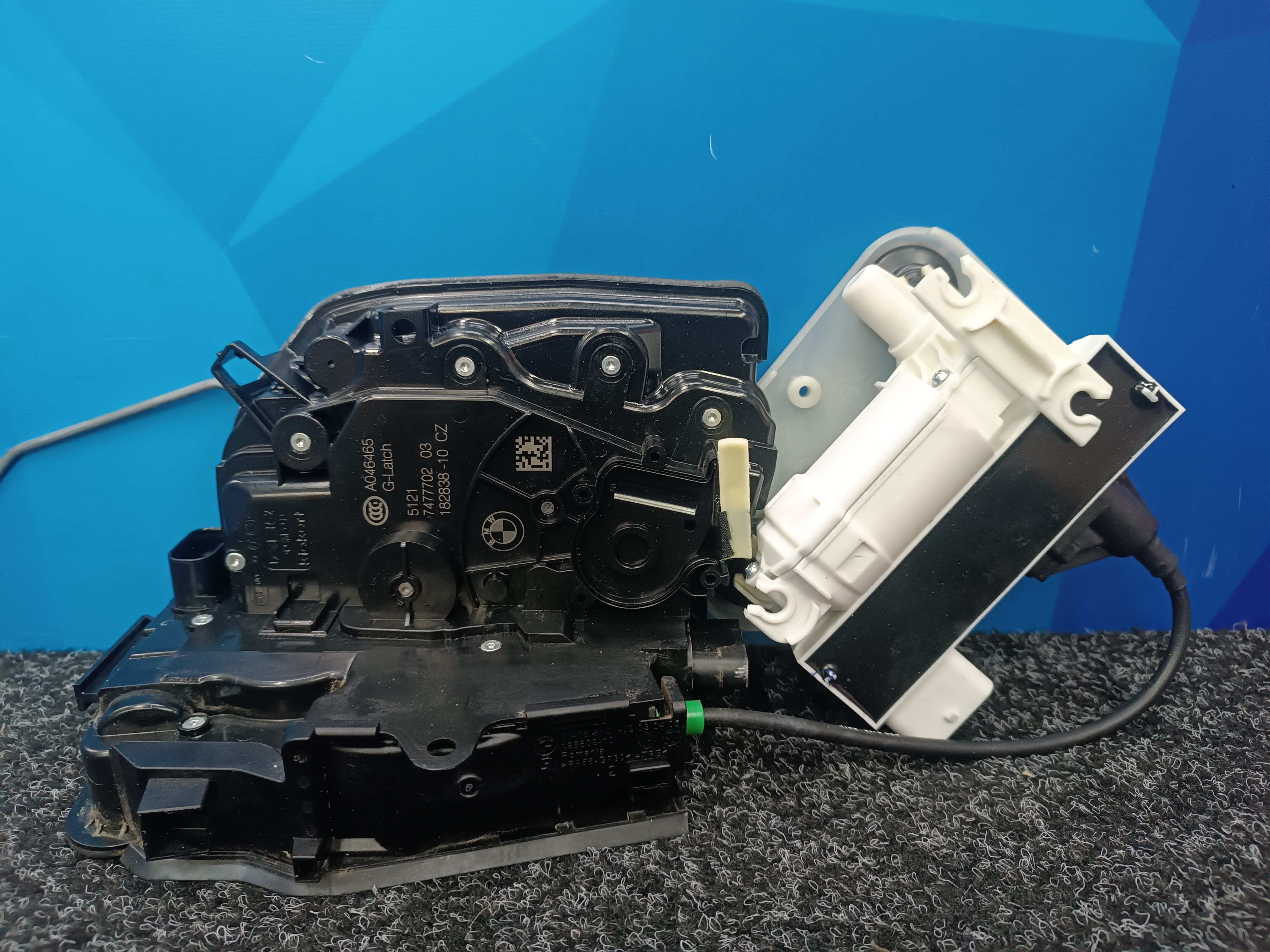 Б/в Замок двери передней правой BMW X5 G05 - 1
