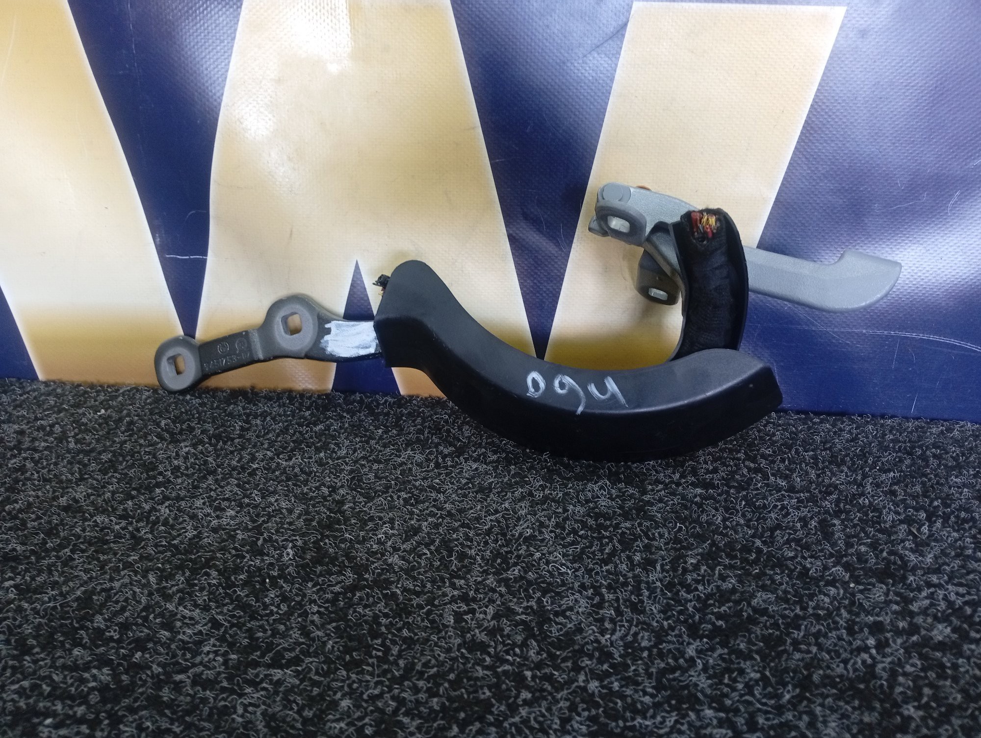 Б/у Петля кришки (двері) багажника BMW XM G09 - 1