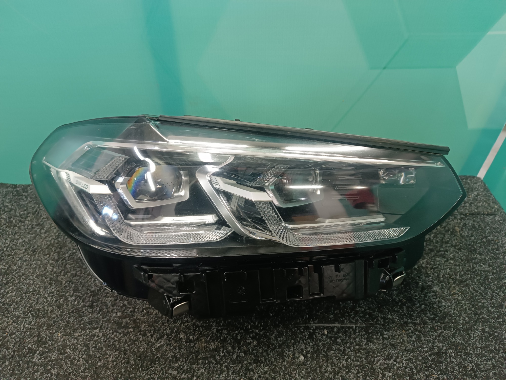 Б/у Фара передня права BMW X3 G01 - 1