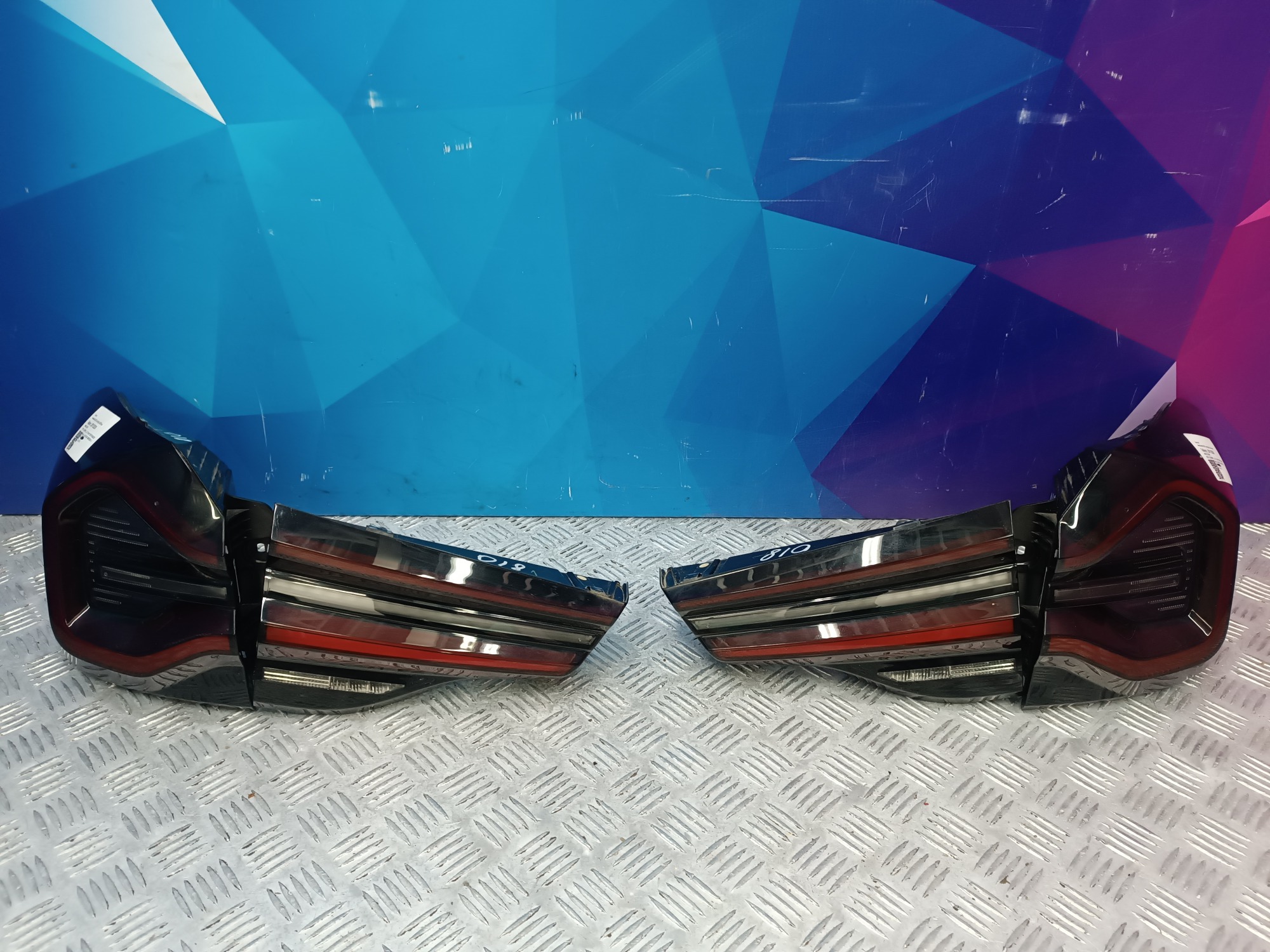 Б/у Задній ліхтар комплект BMW X3 G01 - 1