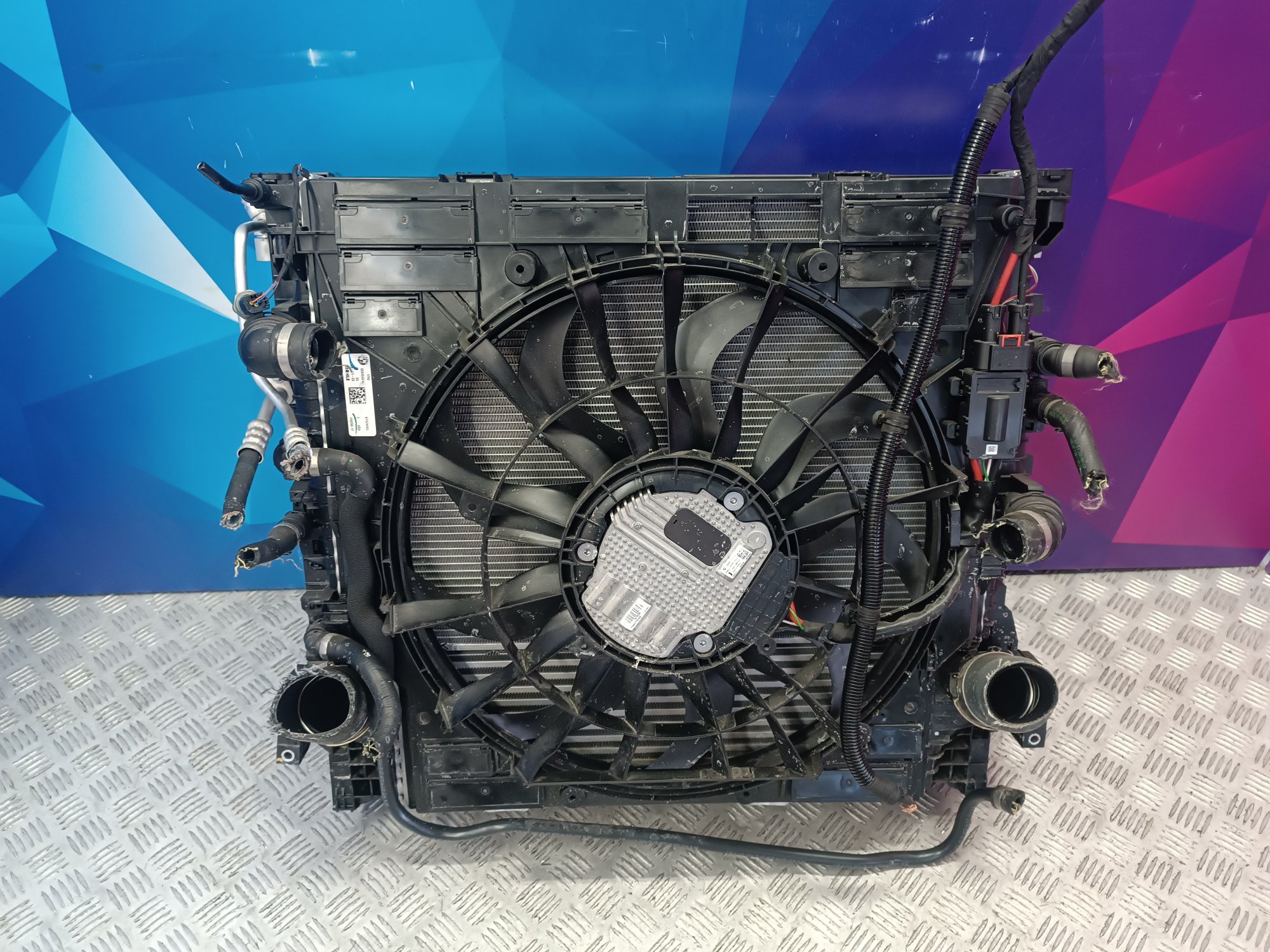Б/у Касета радіаторів BMW X7 G07 - 1