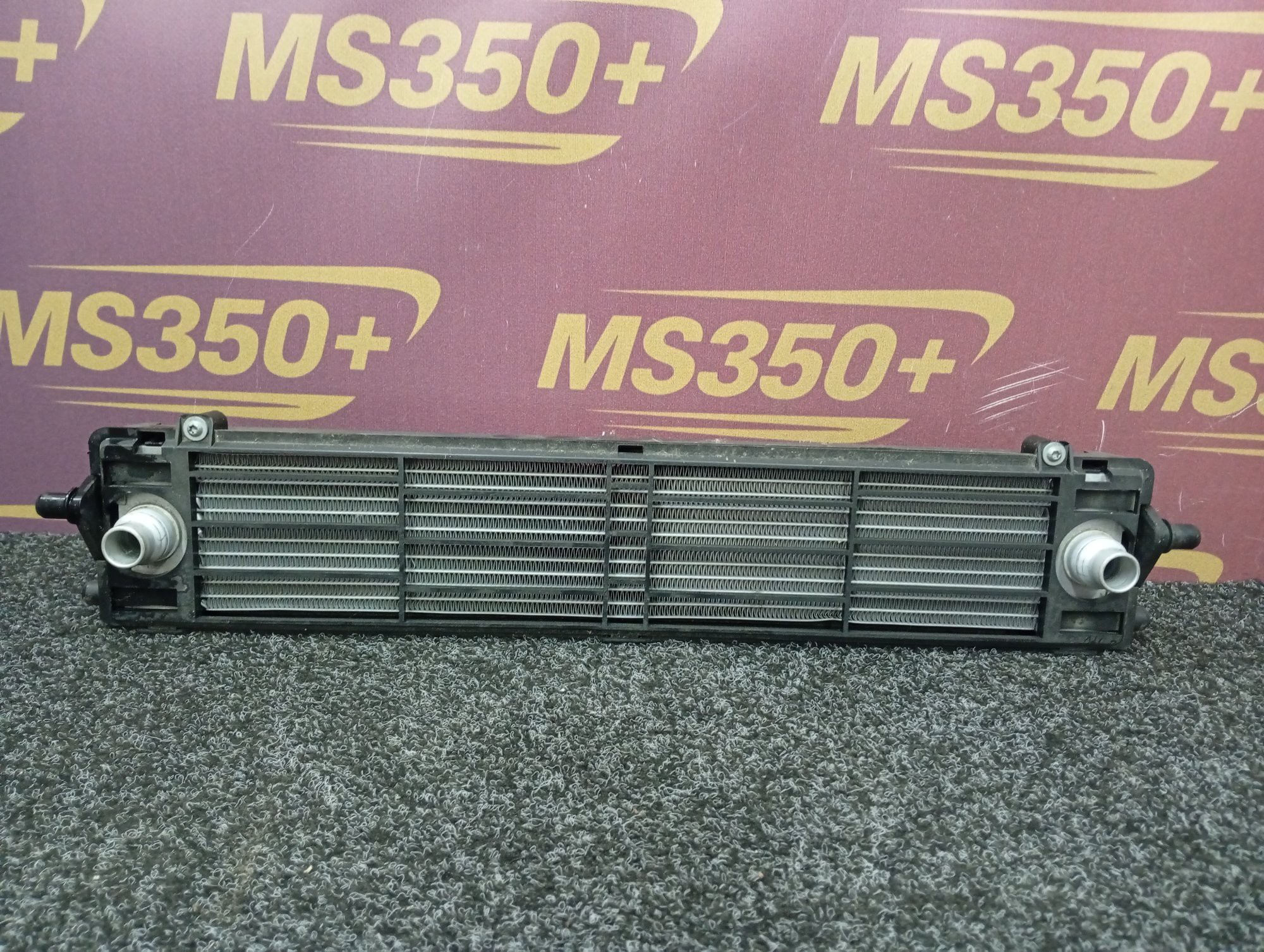 Б/у Радіатор масляний BMW X5M F95 - 1