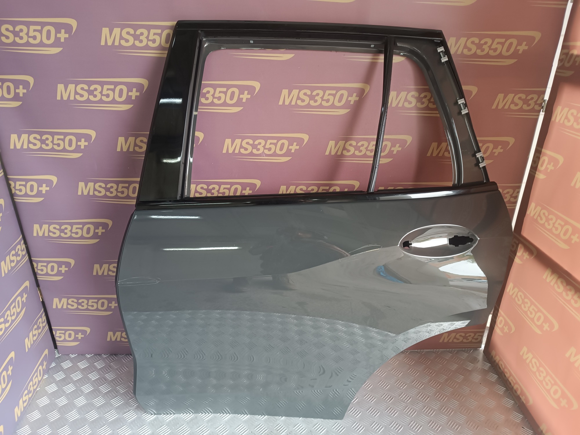 Б/в Дверь задняя левая BMW X5 G05 - 1