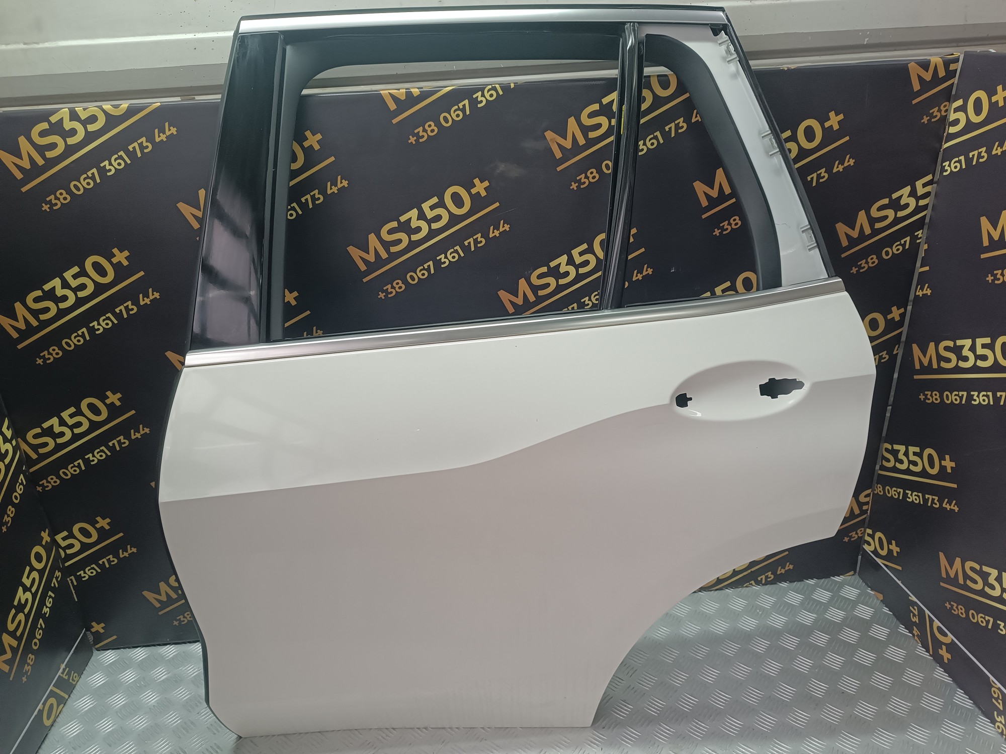 Б/в Дверь задняя левая BMW X5 G05 - 1