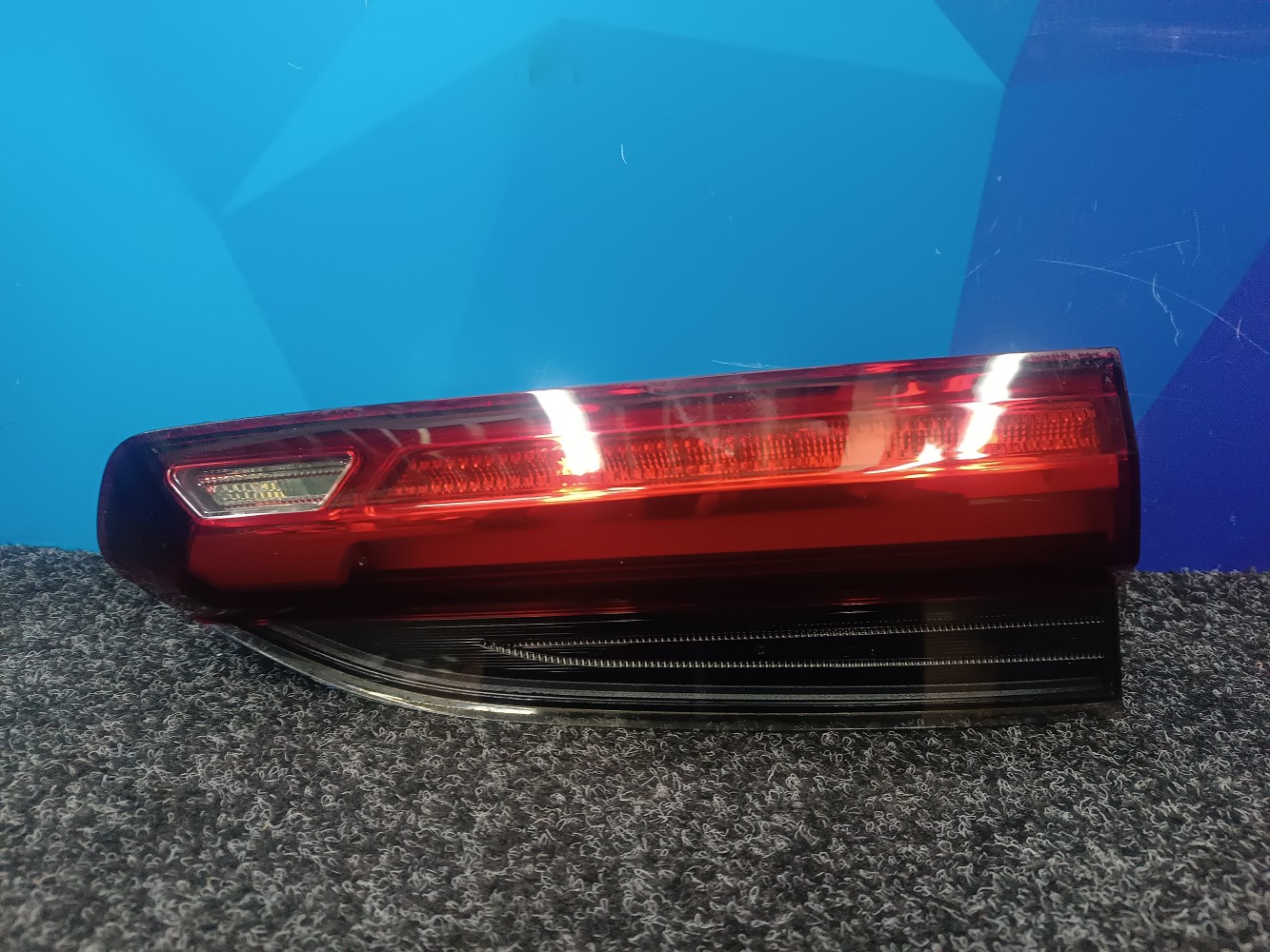 Б/в Фонарь задний левый BMW X4 G02 - 1
