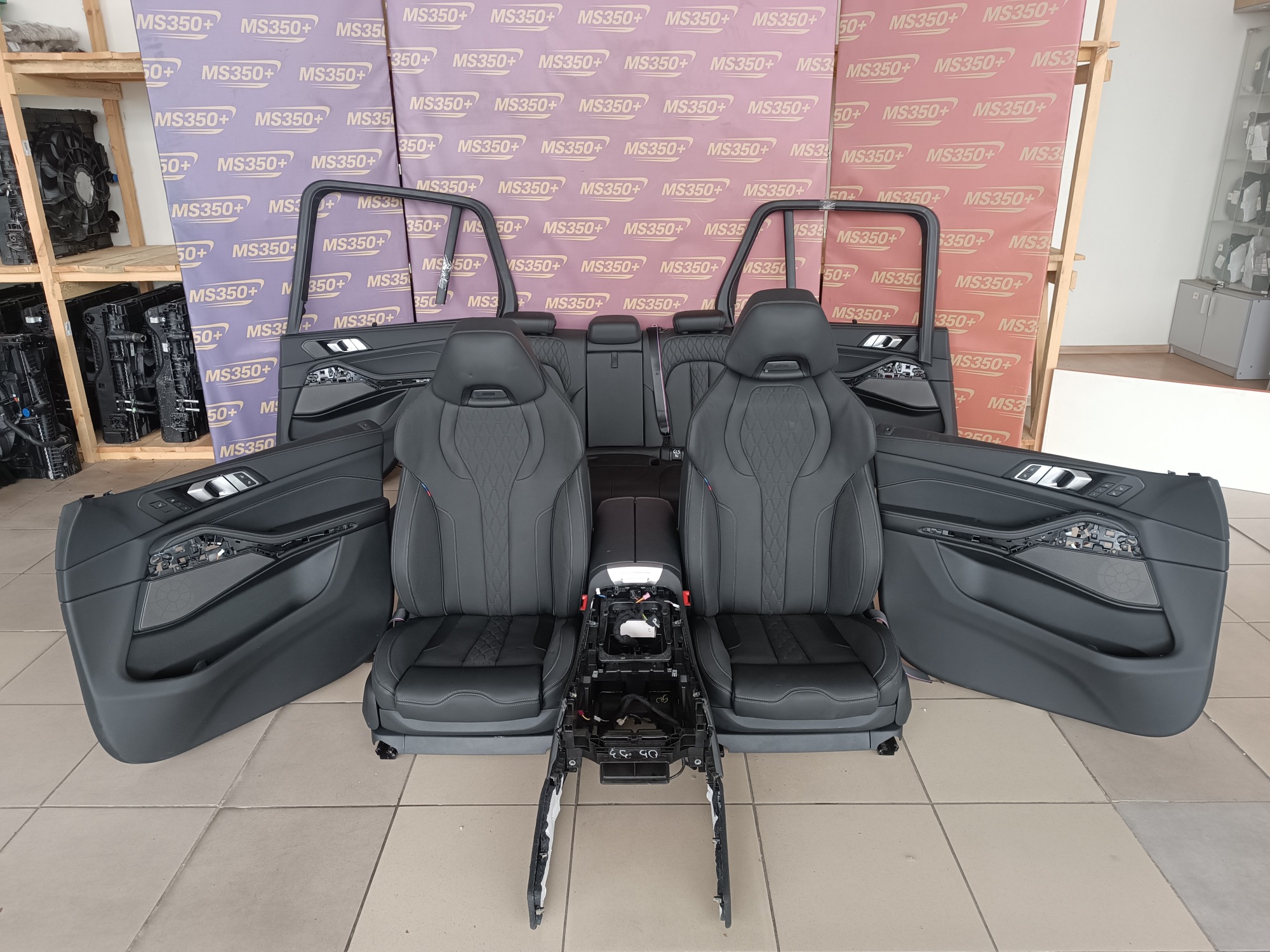 Б/у Салон (сидіння) комплект BMW X5 G05 - 1