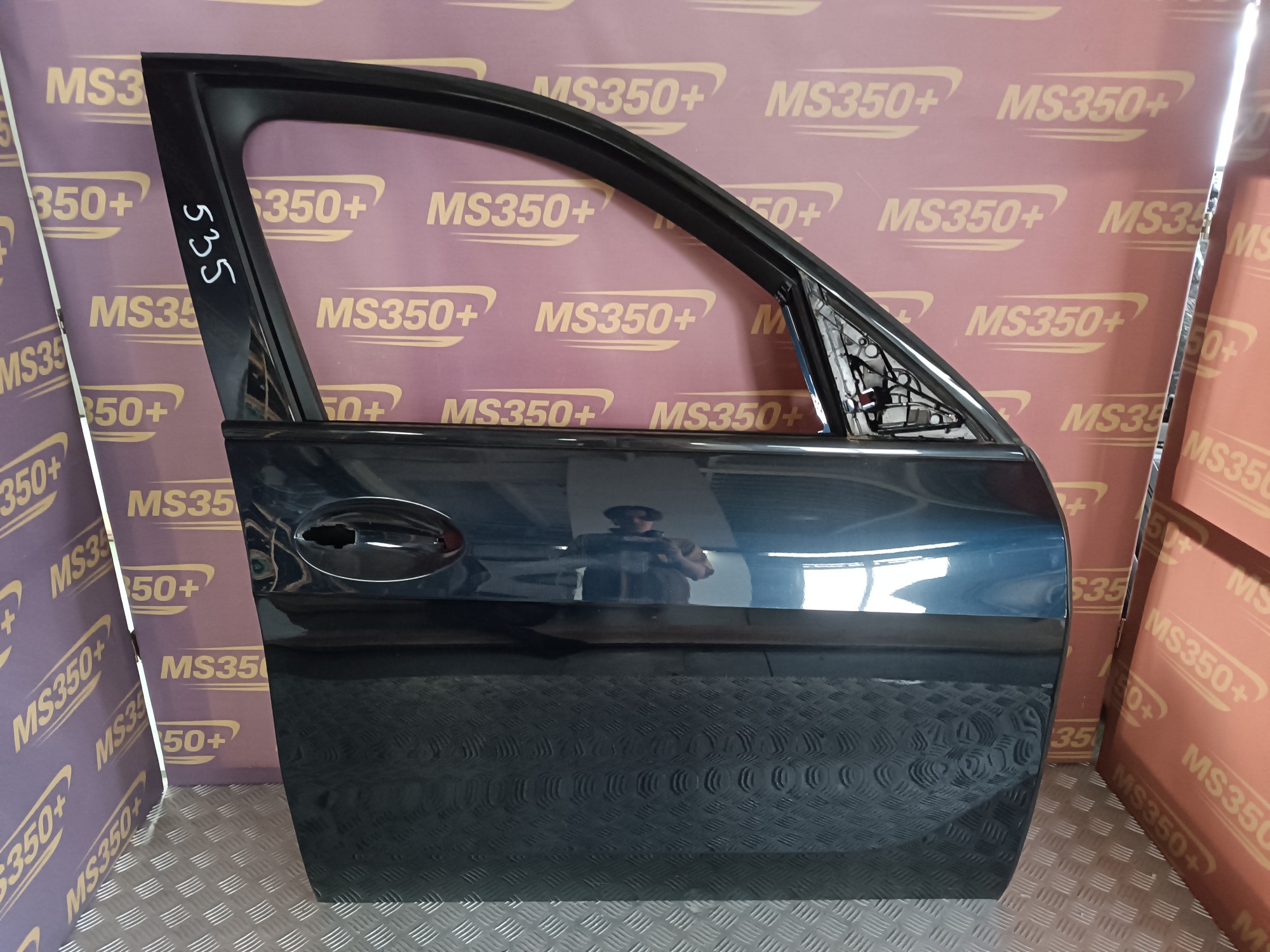 Б/у Двері передні праві BMW X5 G05 - 1