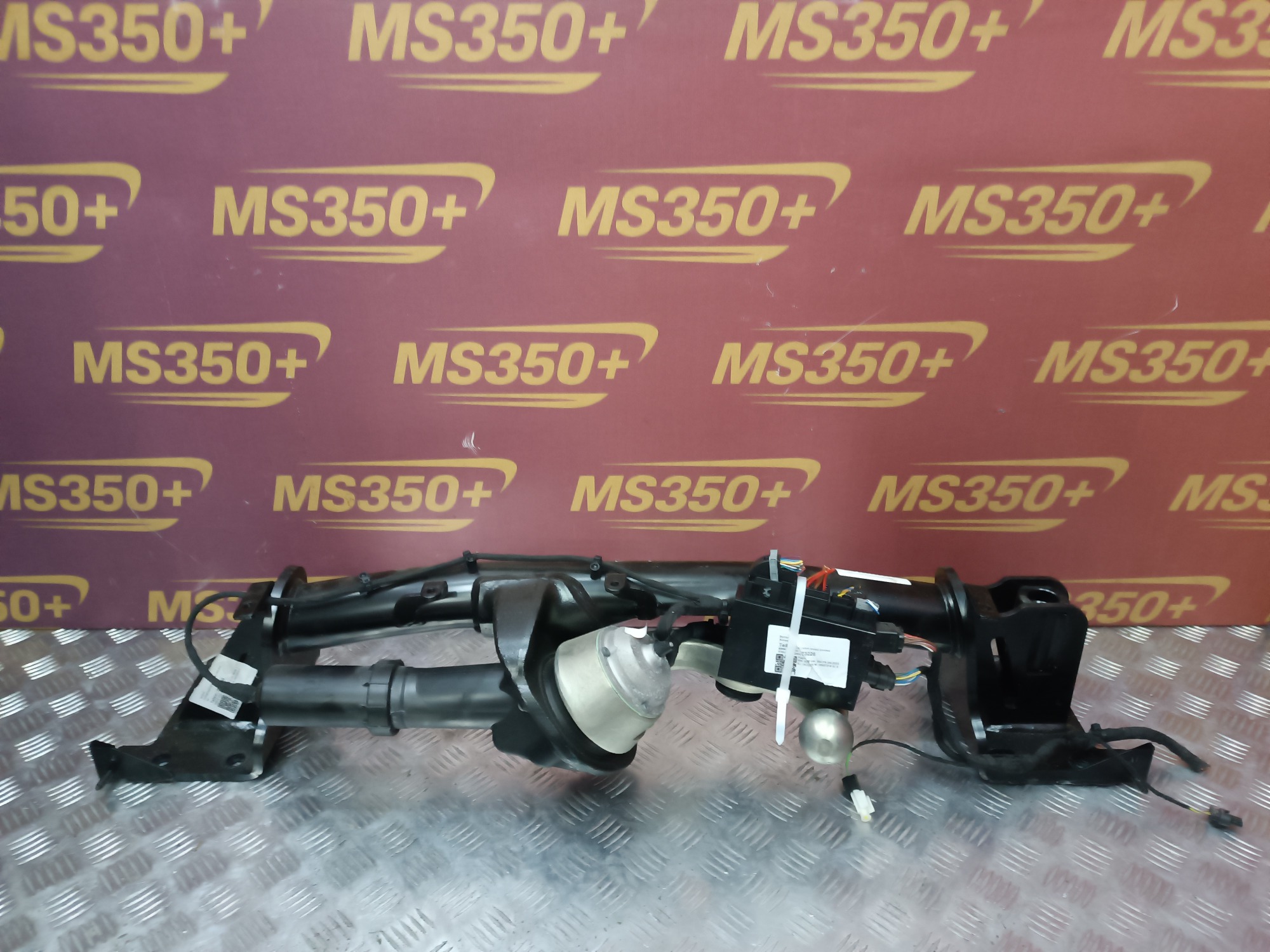 Б/у Фаркоп (причіпний пристрій) BMW X5 G05 - 1