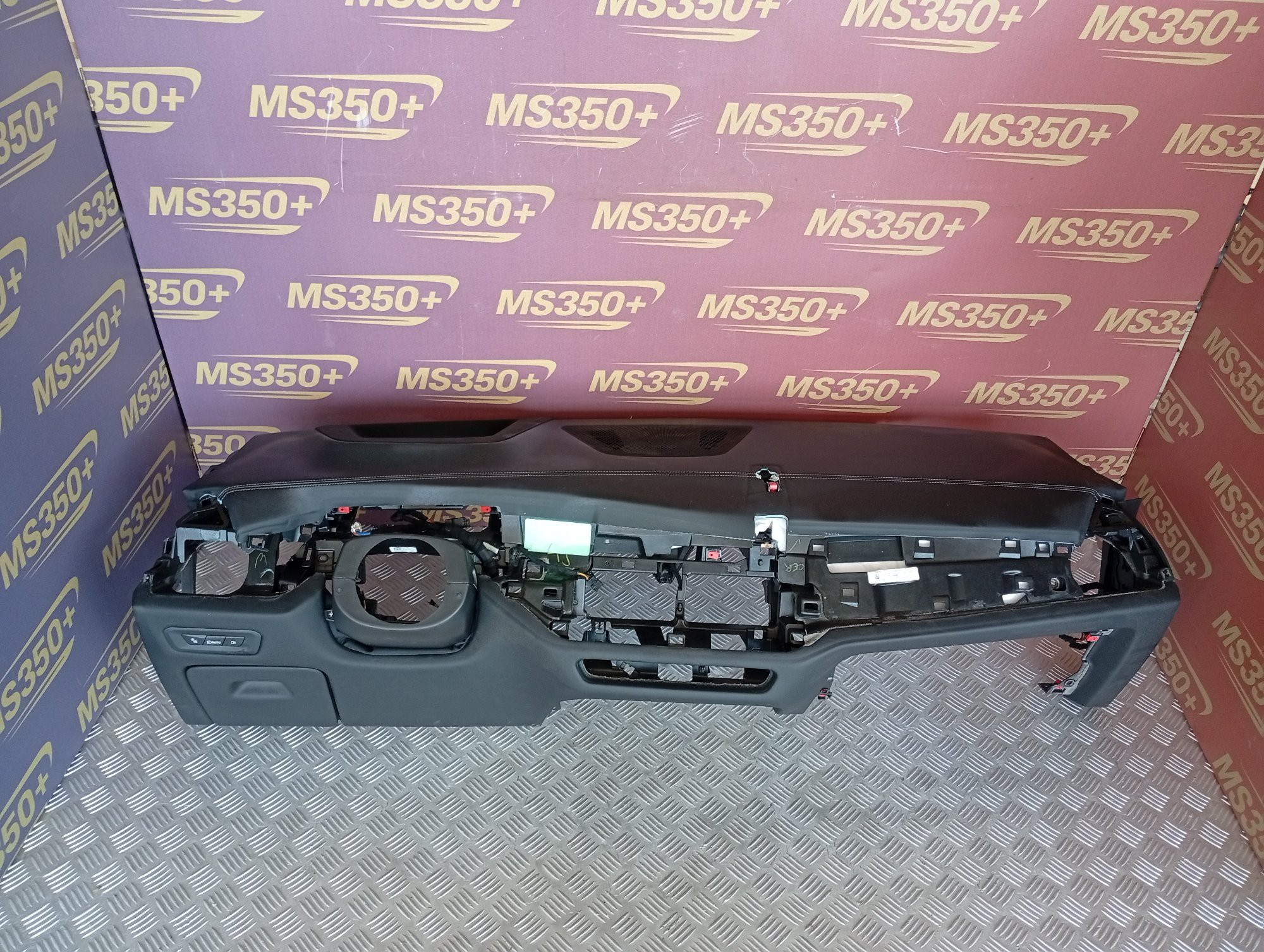 Б/у Торпедо (панель передня) BMW X5 G05 - 1