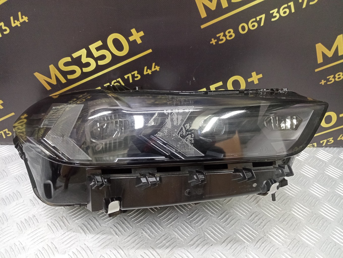 Б/в Фара передняя правая BMW X5 G05 - 1