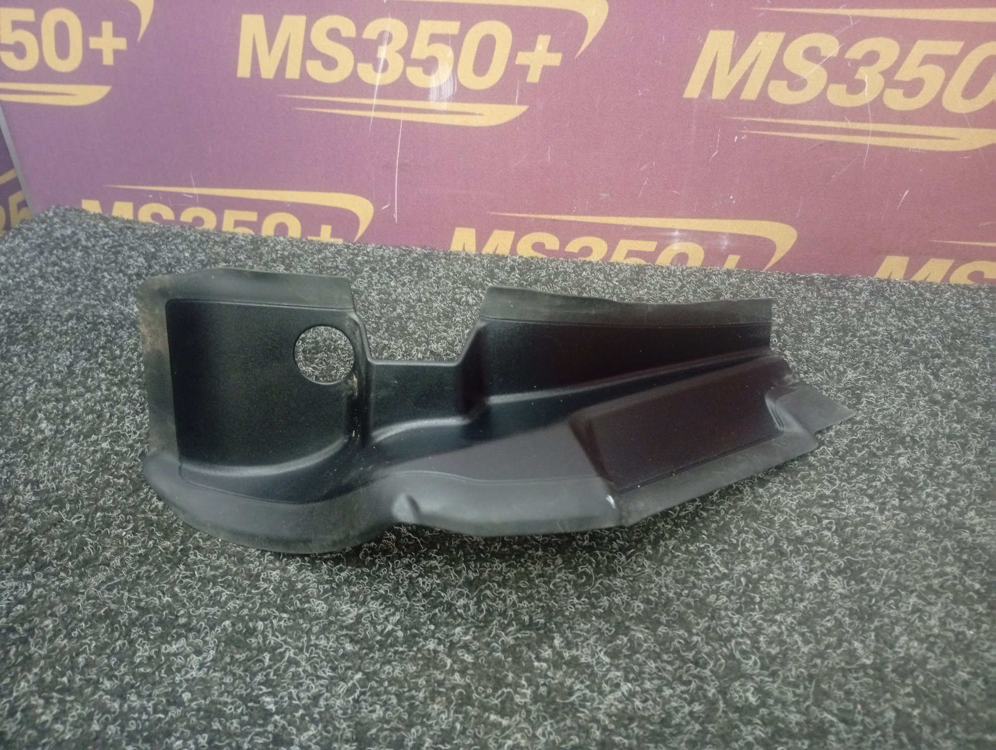 Б/в Накладка под фонарь левая (ресничка) BMW X5M F95 - 1