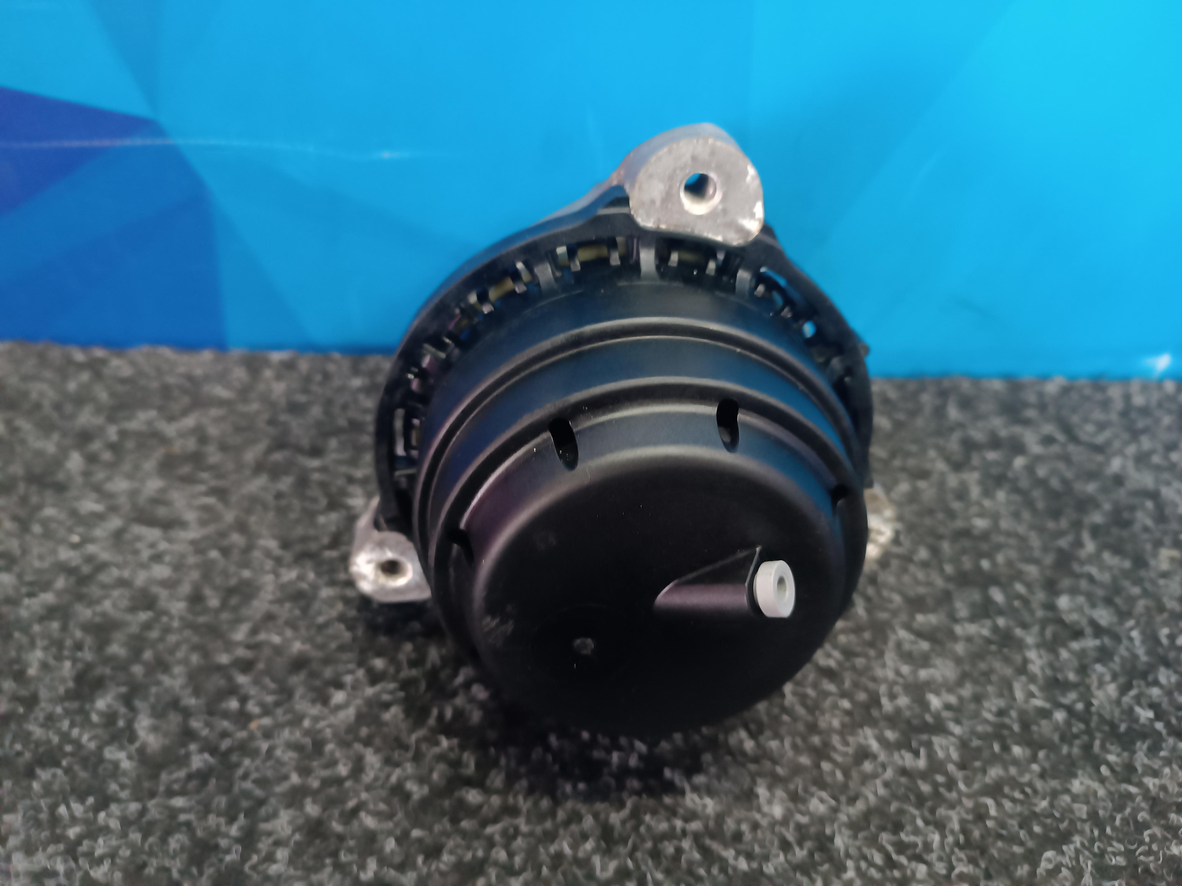 Б/у Подушка двигуна права BMW X5 G05 - 1