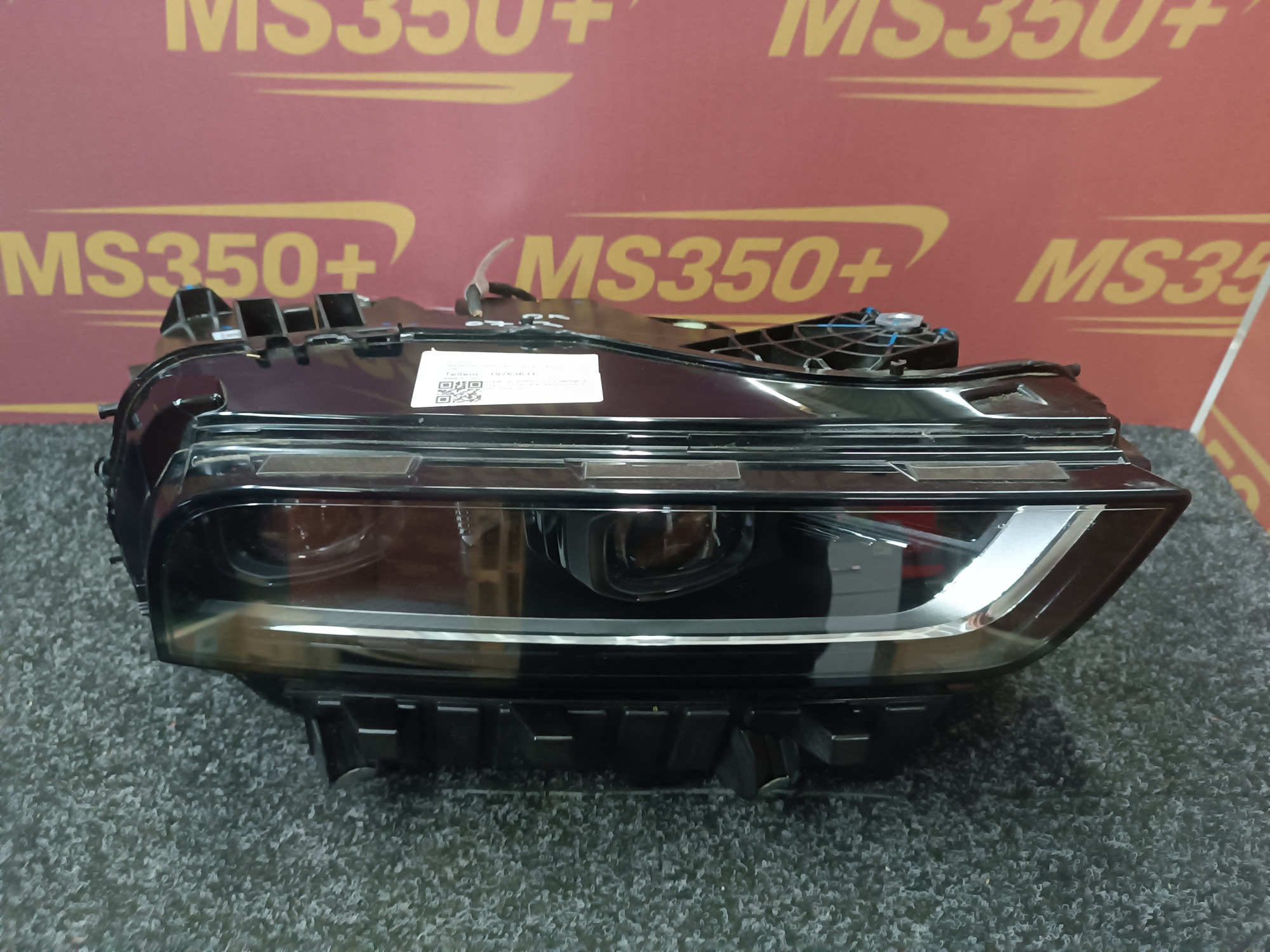 Б/у Фара передня права BMW X7 G07 - 1