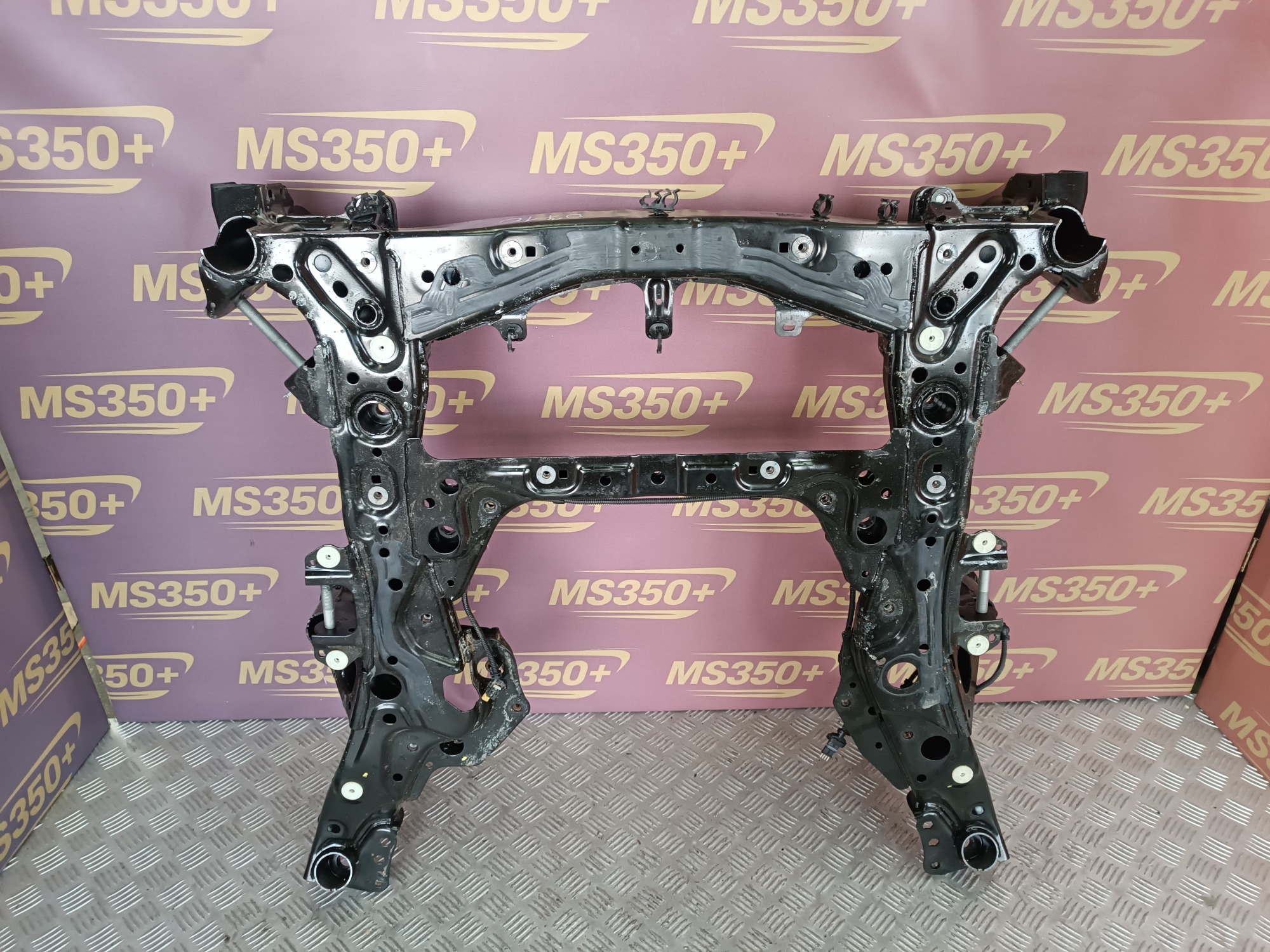 Б/у Балка передня (підрамник) BMW X7 G07 - 1