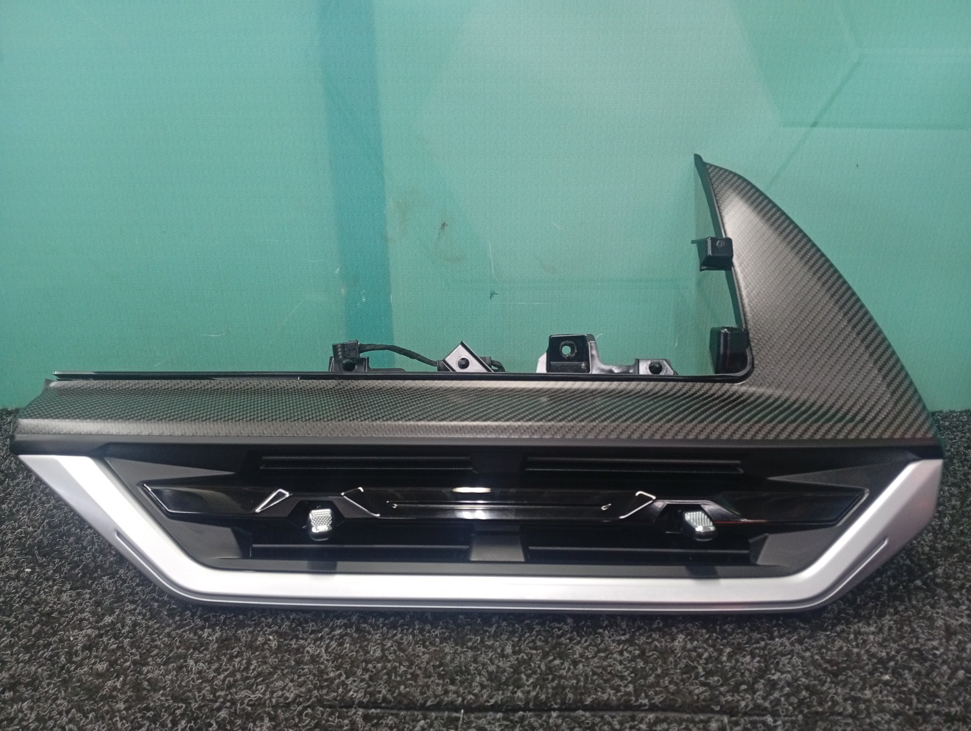 Б/у Дефлектор обдування салону центральний BMW XM G09 - 1