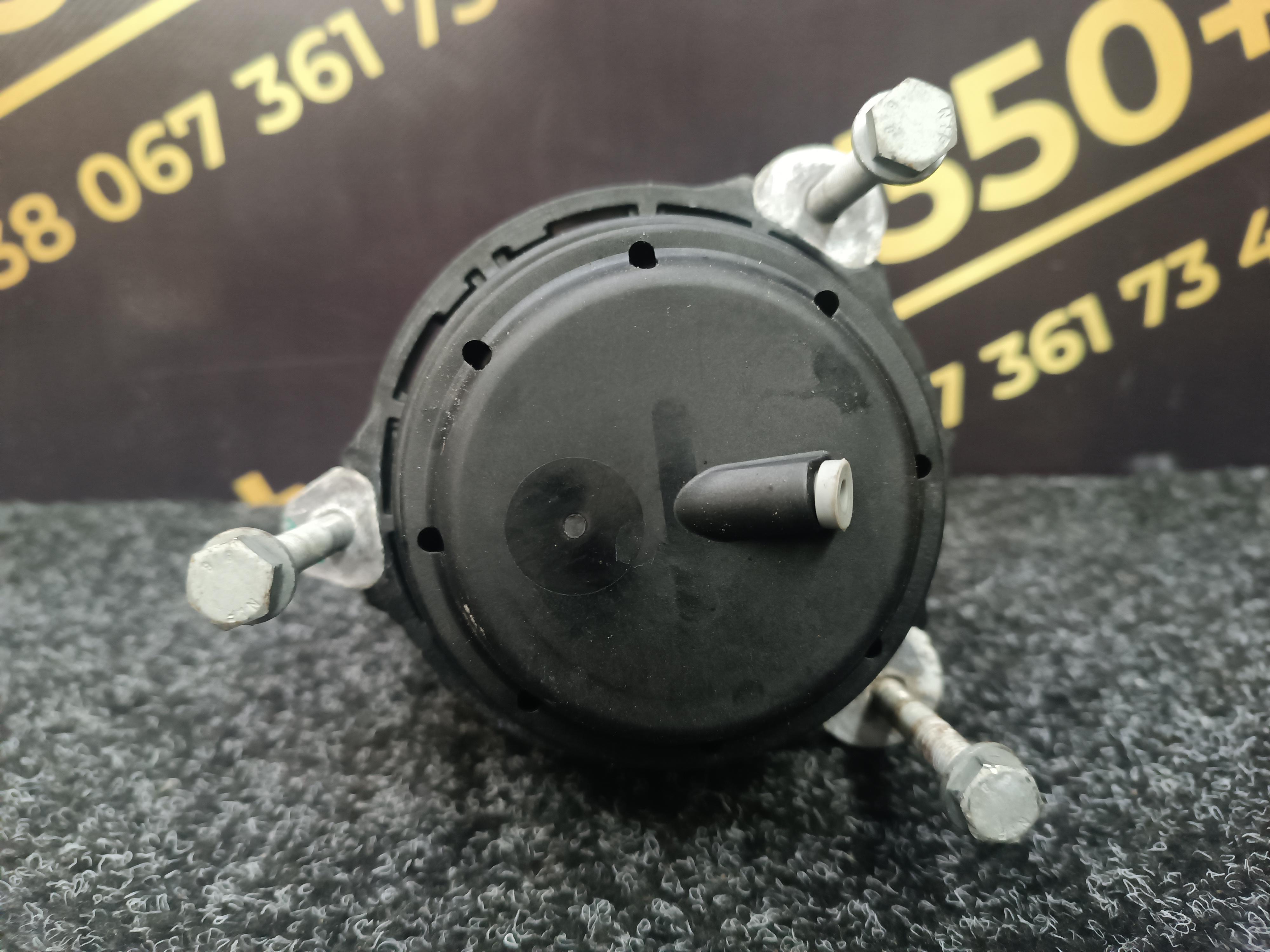 Б/у Подушка двигуна BMW X5 G05 - 1