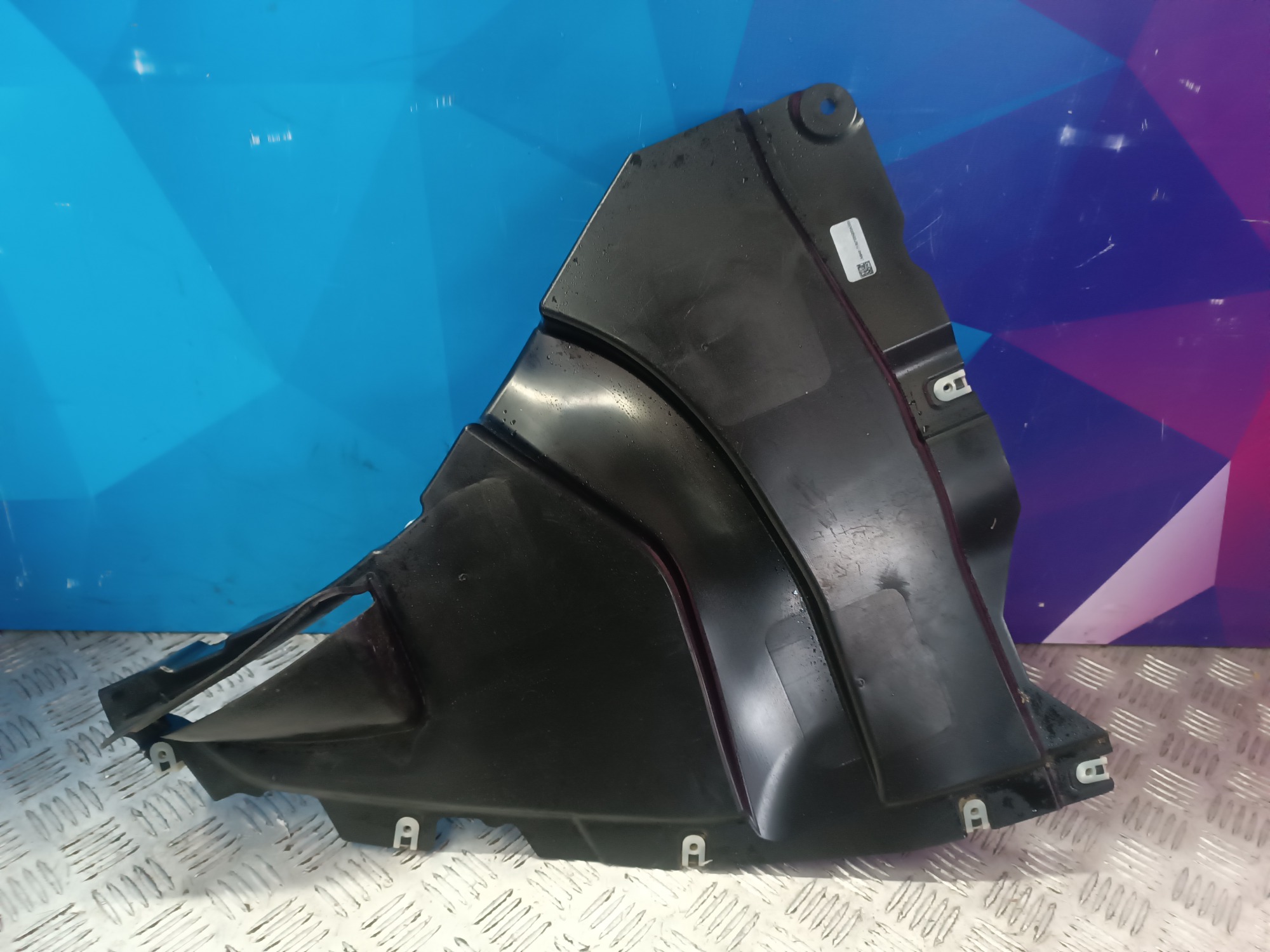 Б/у Локер переднього лівого підкрилка BMW XM G09 - 1