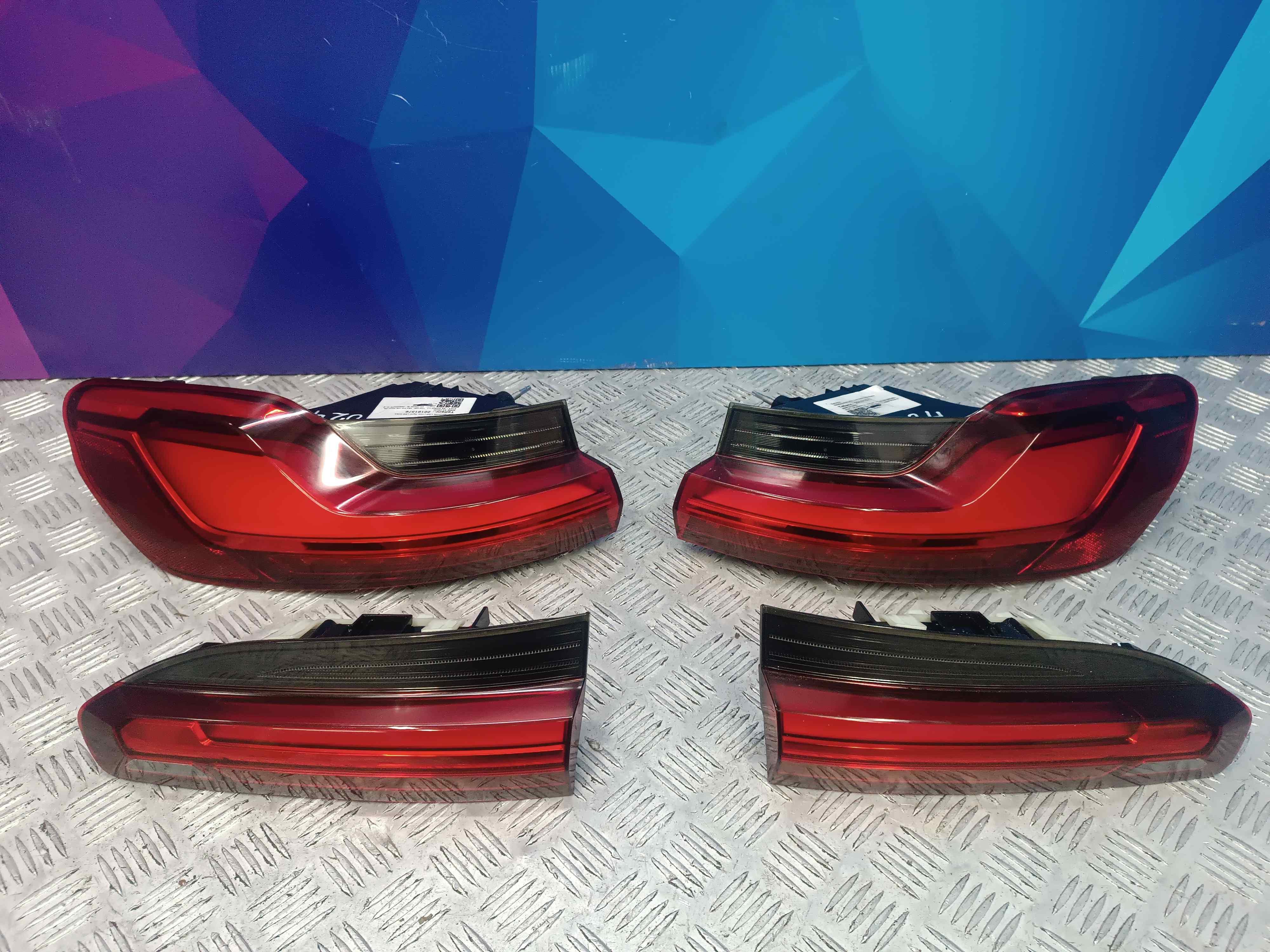 Б/у Задній ліхтар комплект BMW X4 G02 - 1