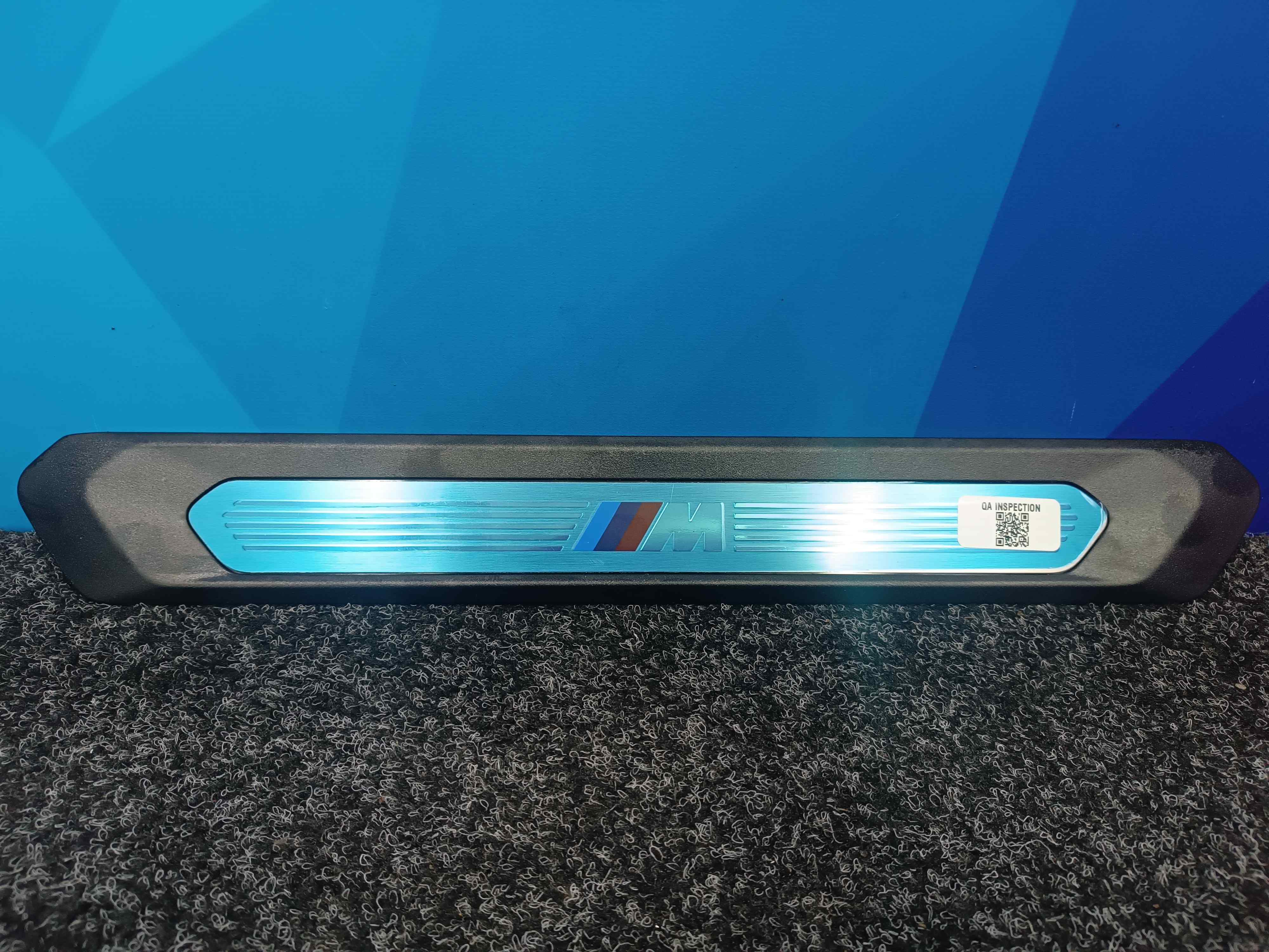 Б/в Накладка декоративная на порог передняя правая BMW X4 G02 - 1