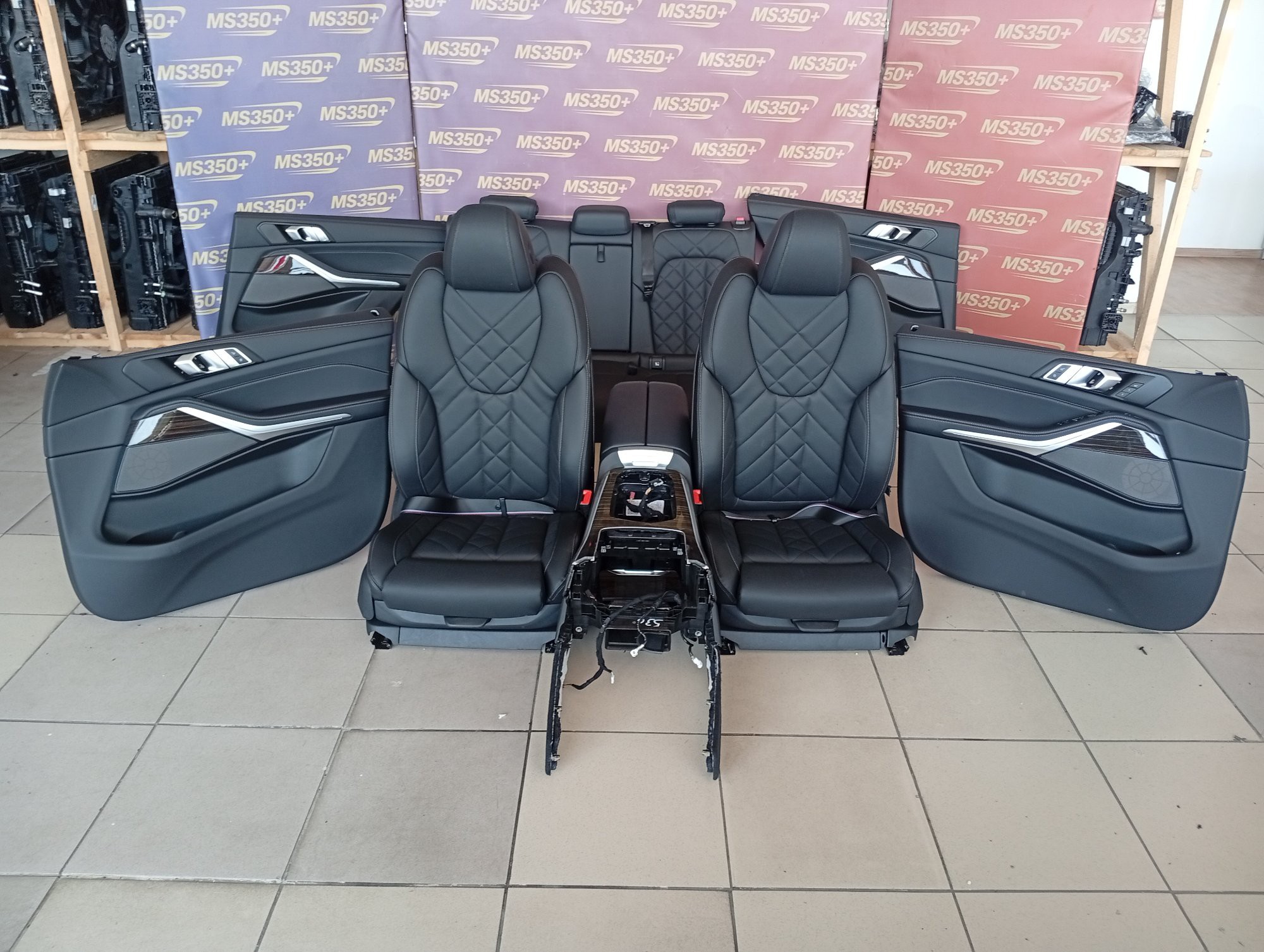 Б/в Салон (сидения) комплект BMW X5 G05 - 1
